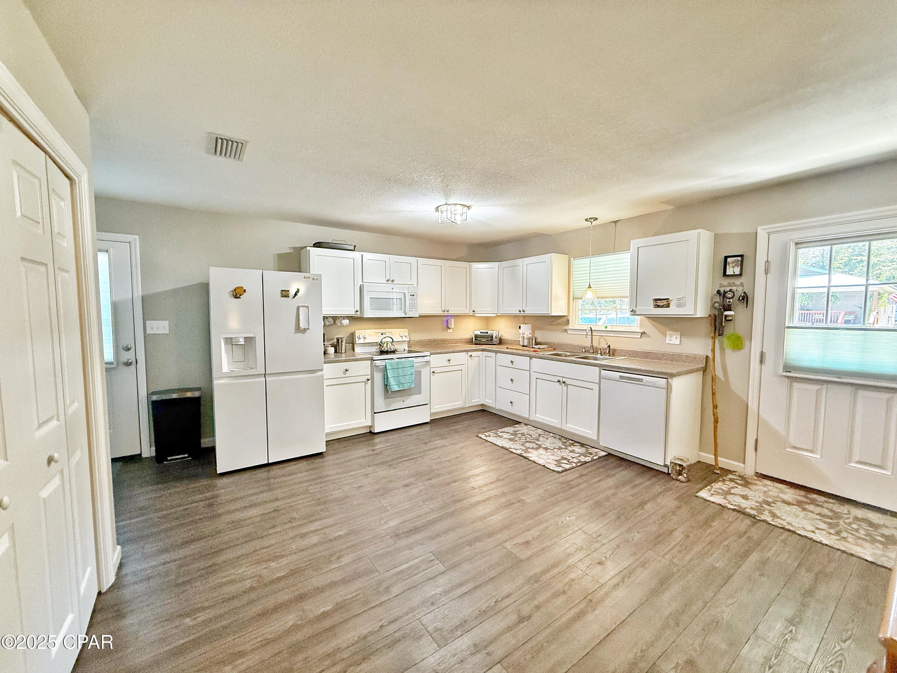 Image 5 For 6589 Grand Oak Loop