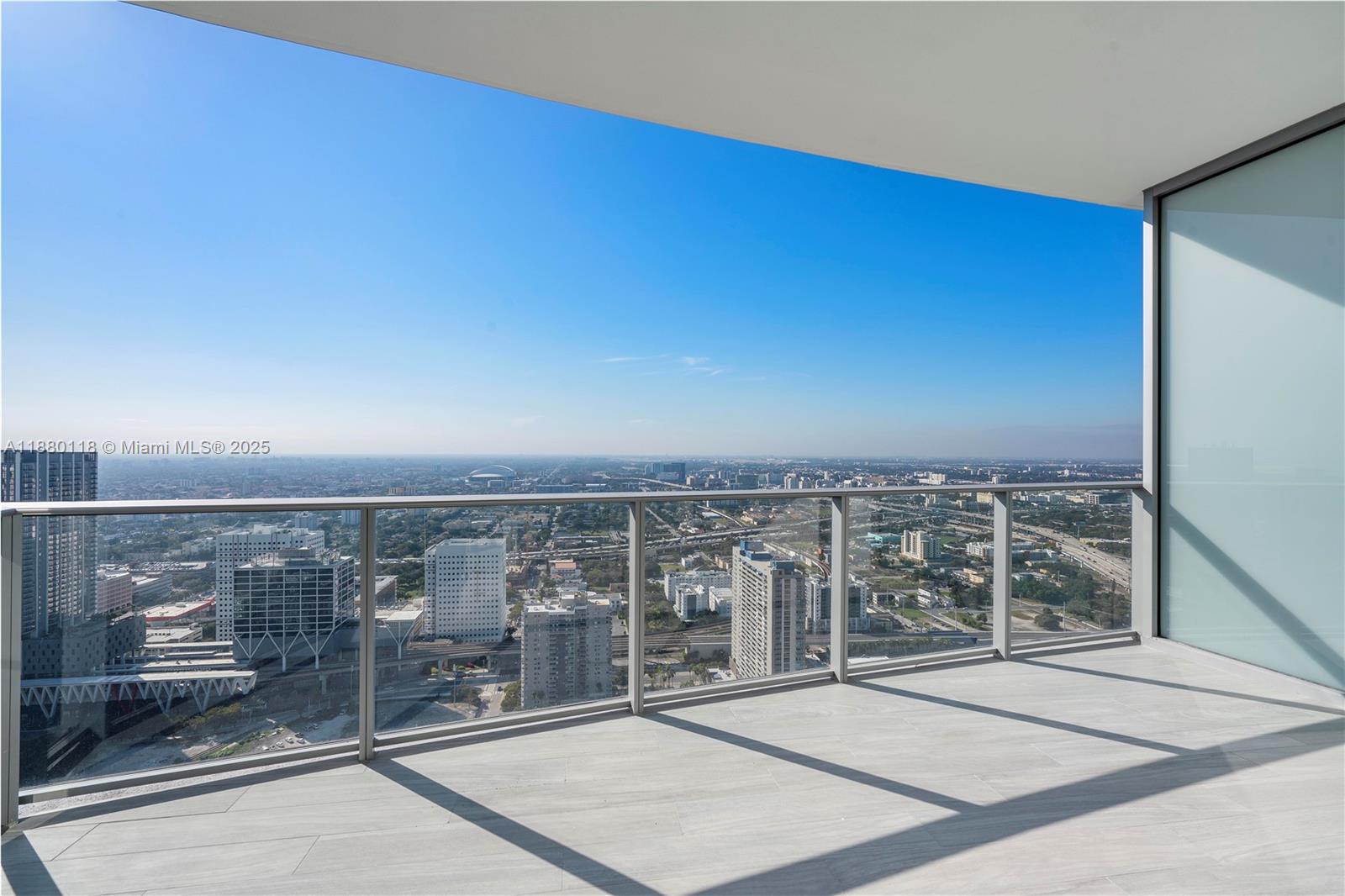 Paramount Miami Worldcent