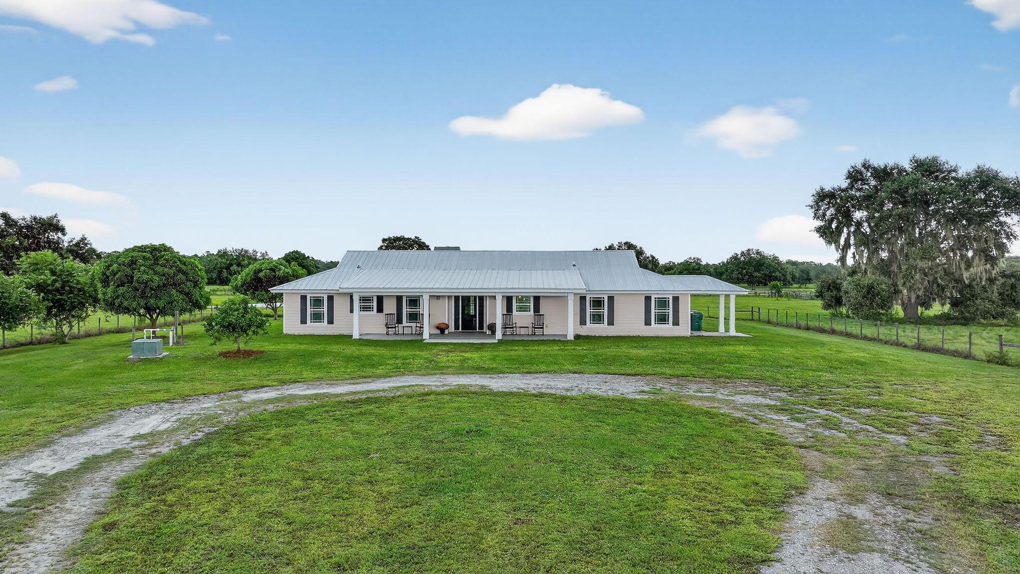 Homes for sale in Okeechobee, FL | 13227 Se 56th Circle, Okeechobee, FL 34974 | MLS# R11124604