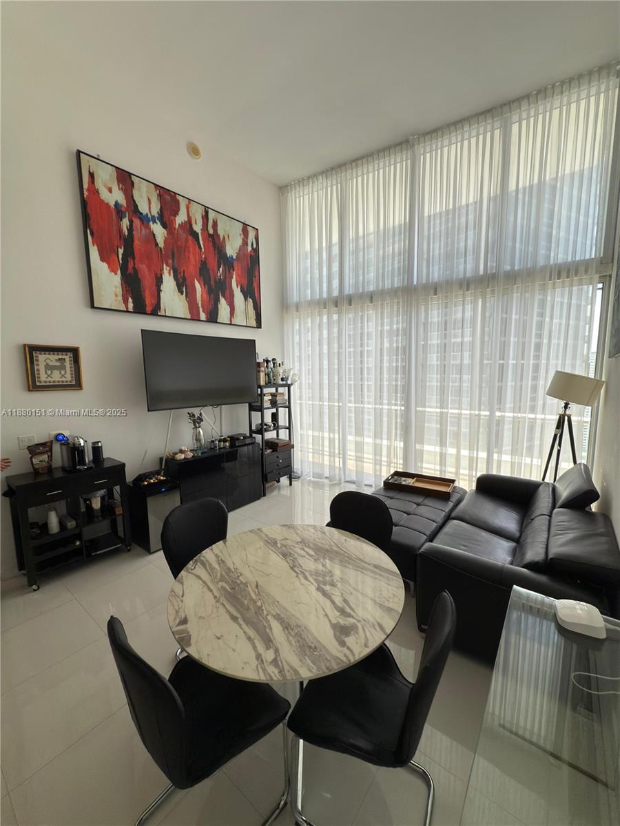 Condo for Rent in Miami, FL