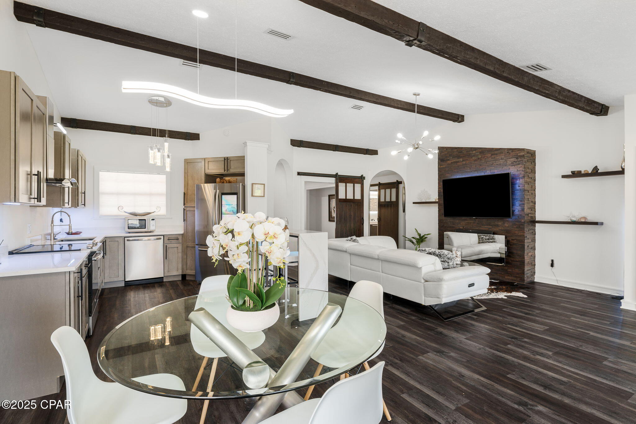 Image 13 For 124 Glades Turn