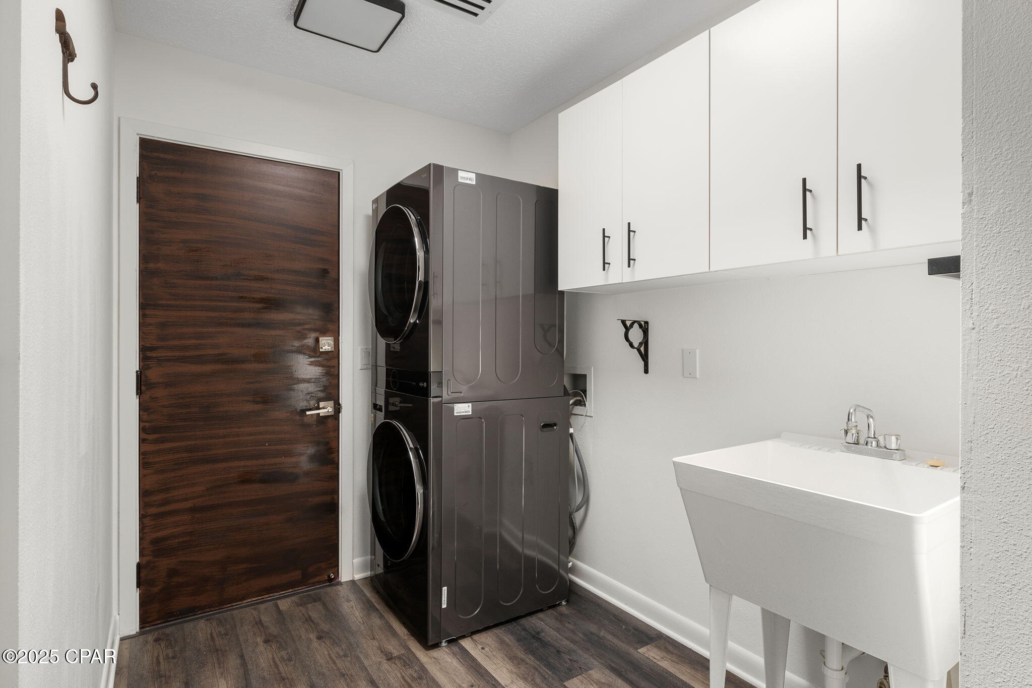 Image 24 For 124 Glades Turn