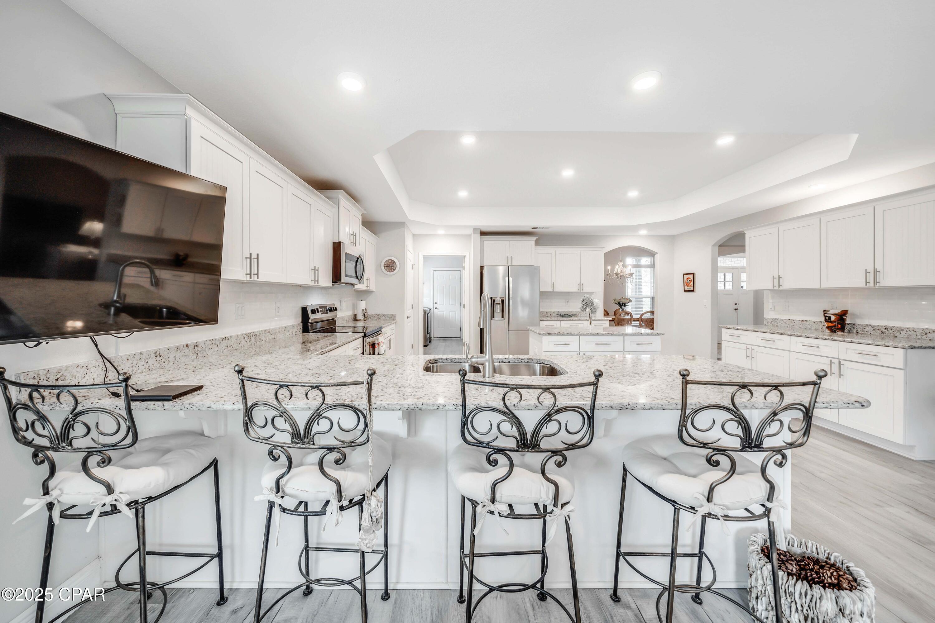 Image 20 For 160 Lake Merial Boulevard