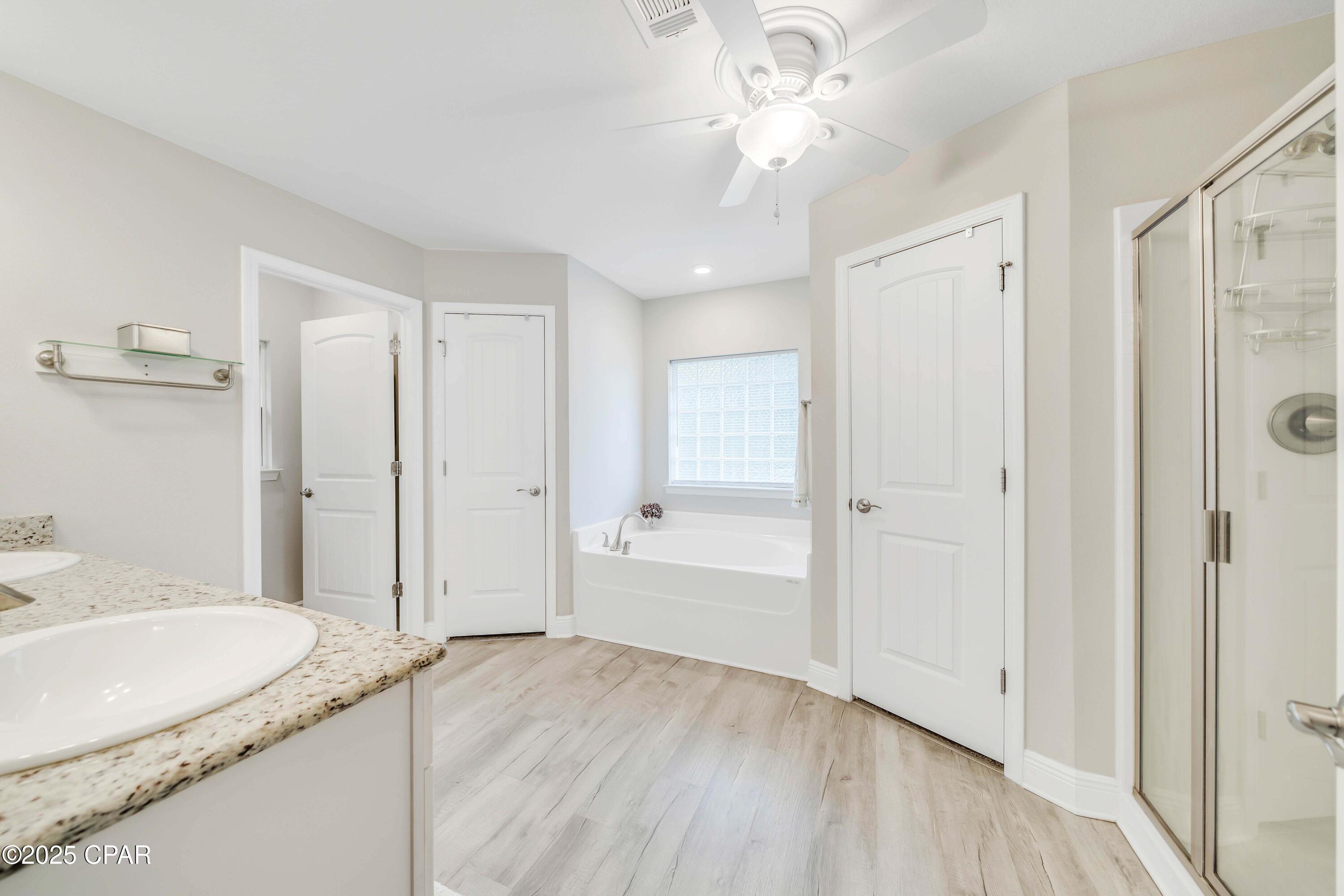 Image 25 For 160 Lake Merial Boulevard