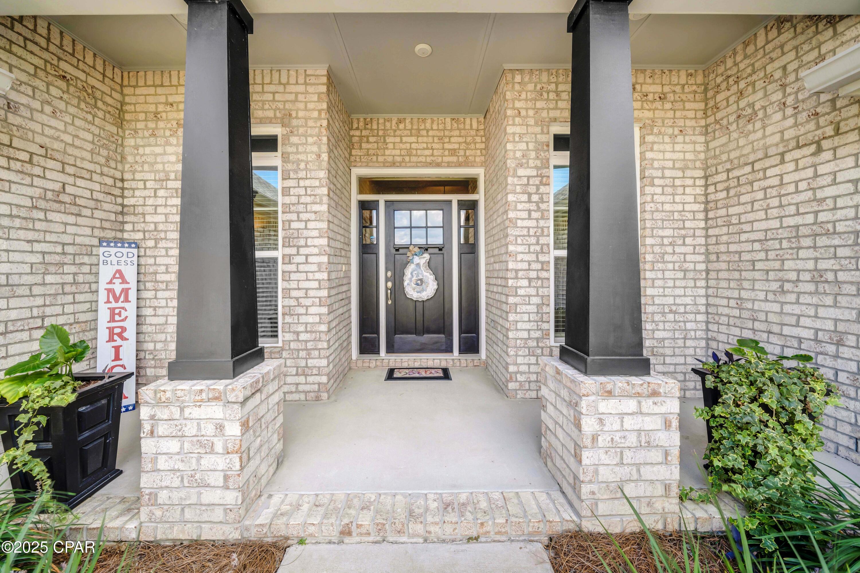 Image 3 For 160 Lake Merial Boulevard