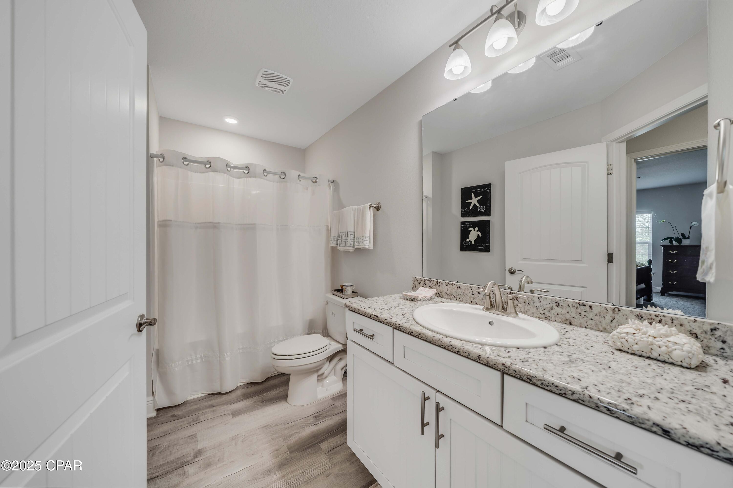 Image 32 For 160 Lake Merial Boulevard