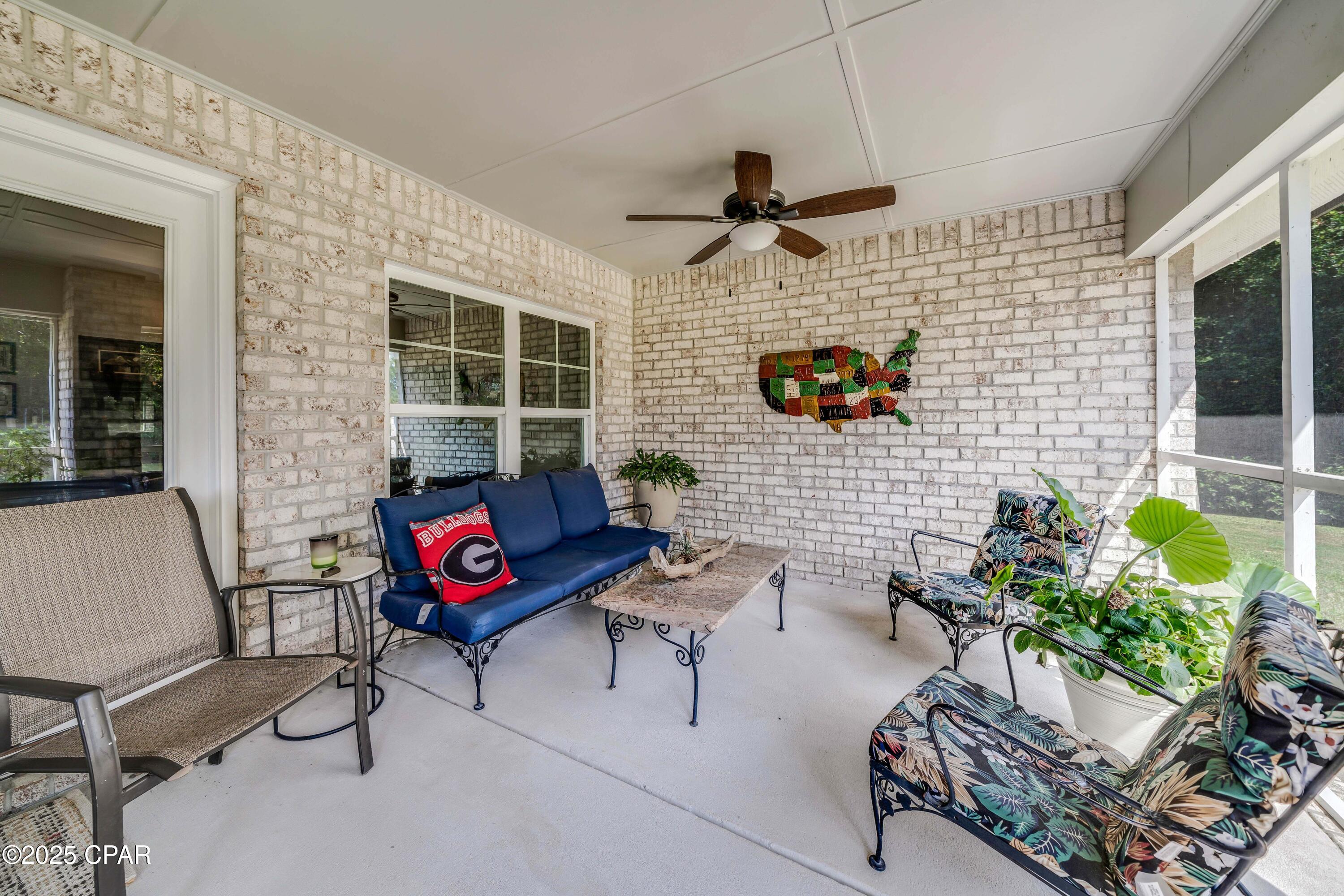 Image 35 For 160 Lake Merial Boulevard