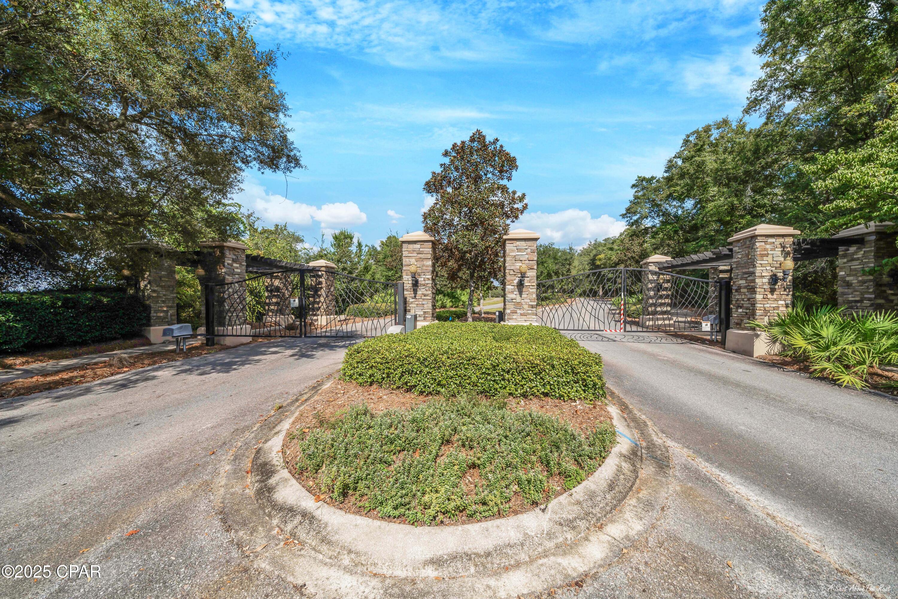 Image 64 For 160 Lake Merial Boulevard