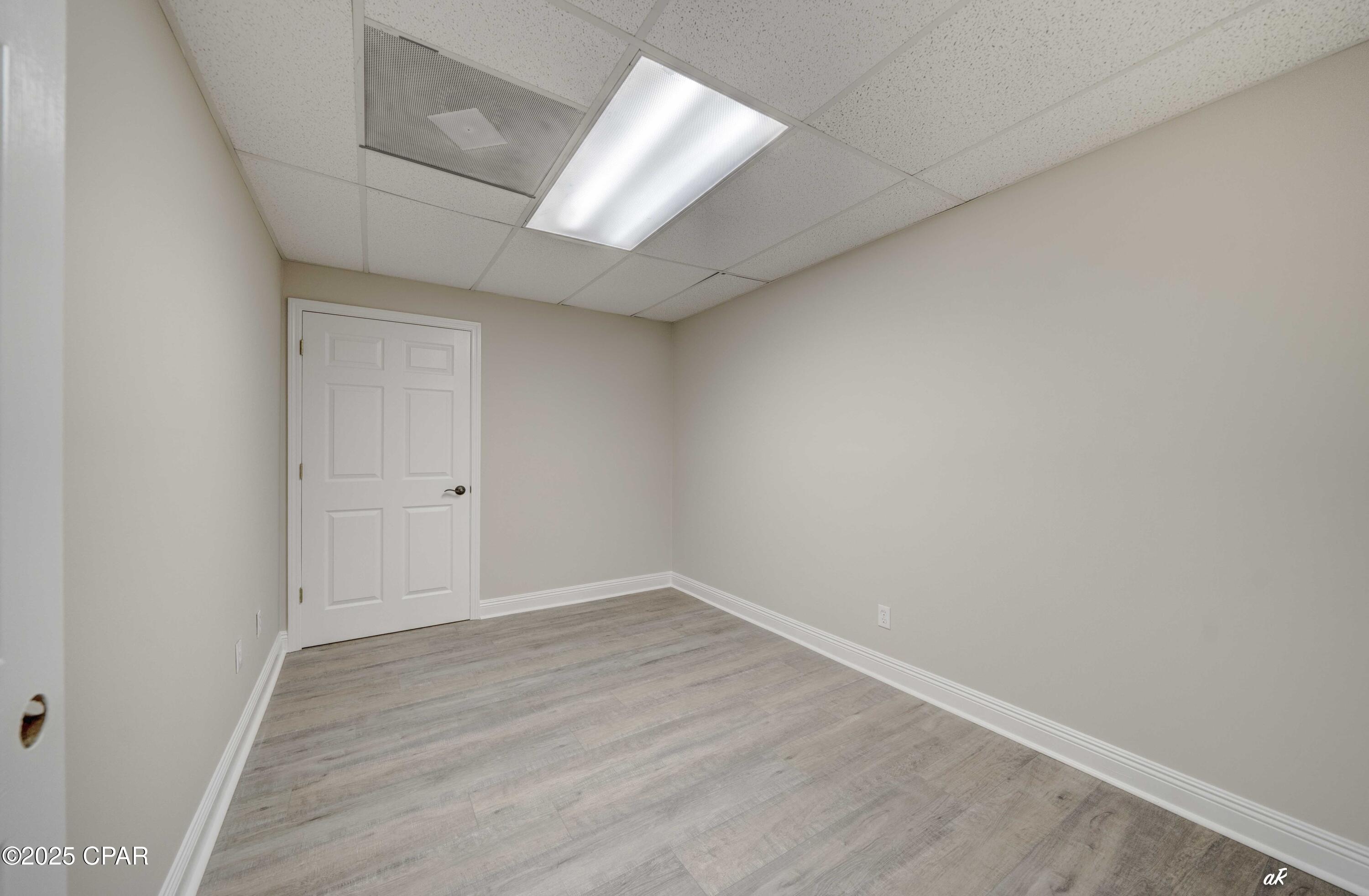 Image 13 For 512 Commerce Drive A