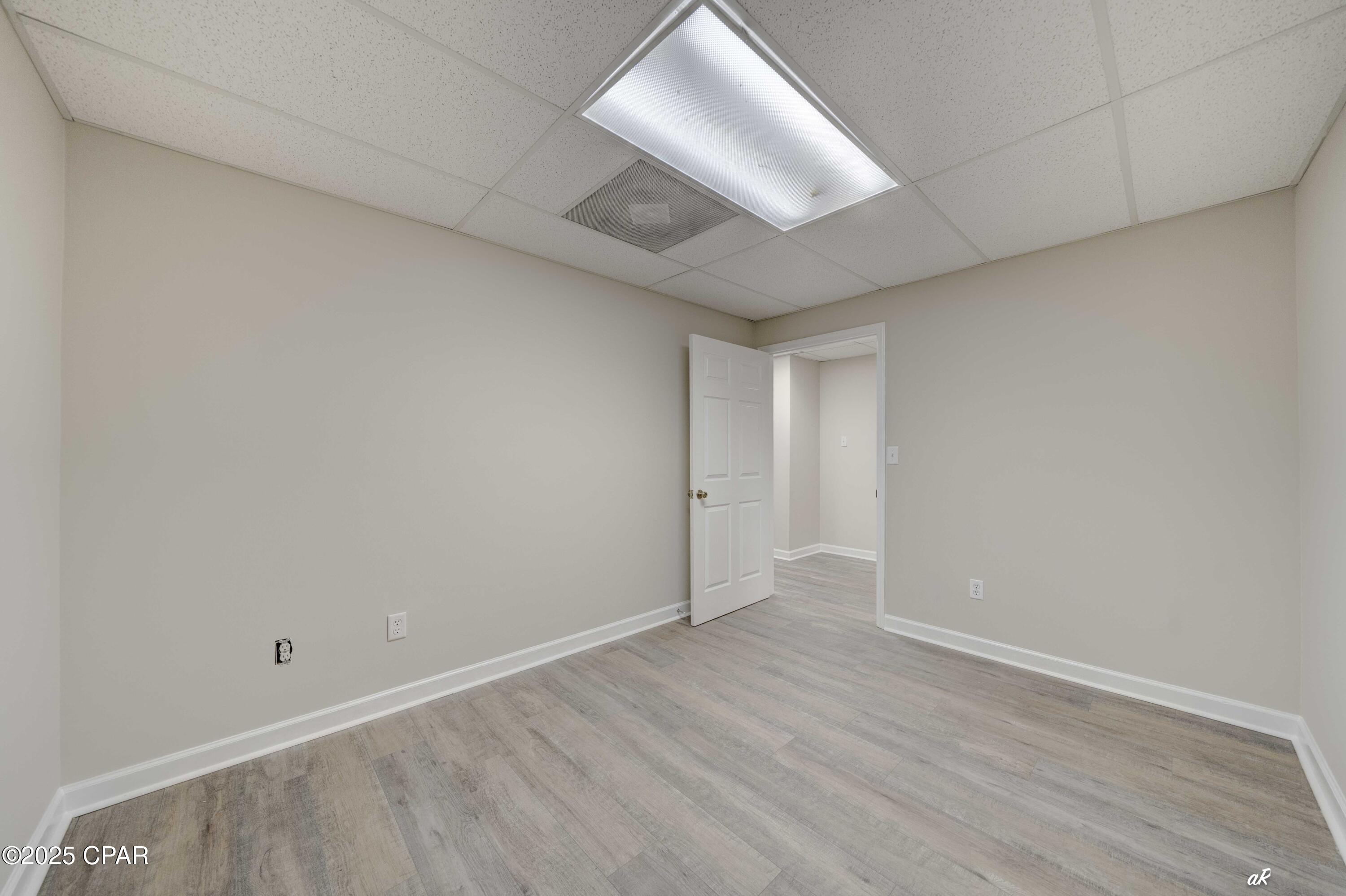 Image 14 For 512 Commerce Drive A