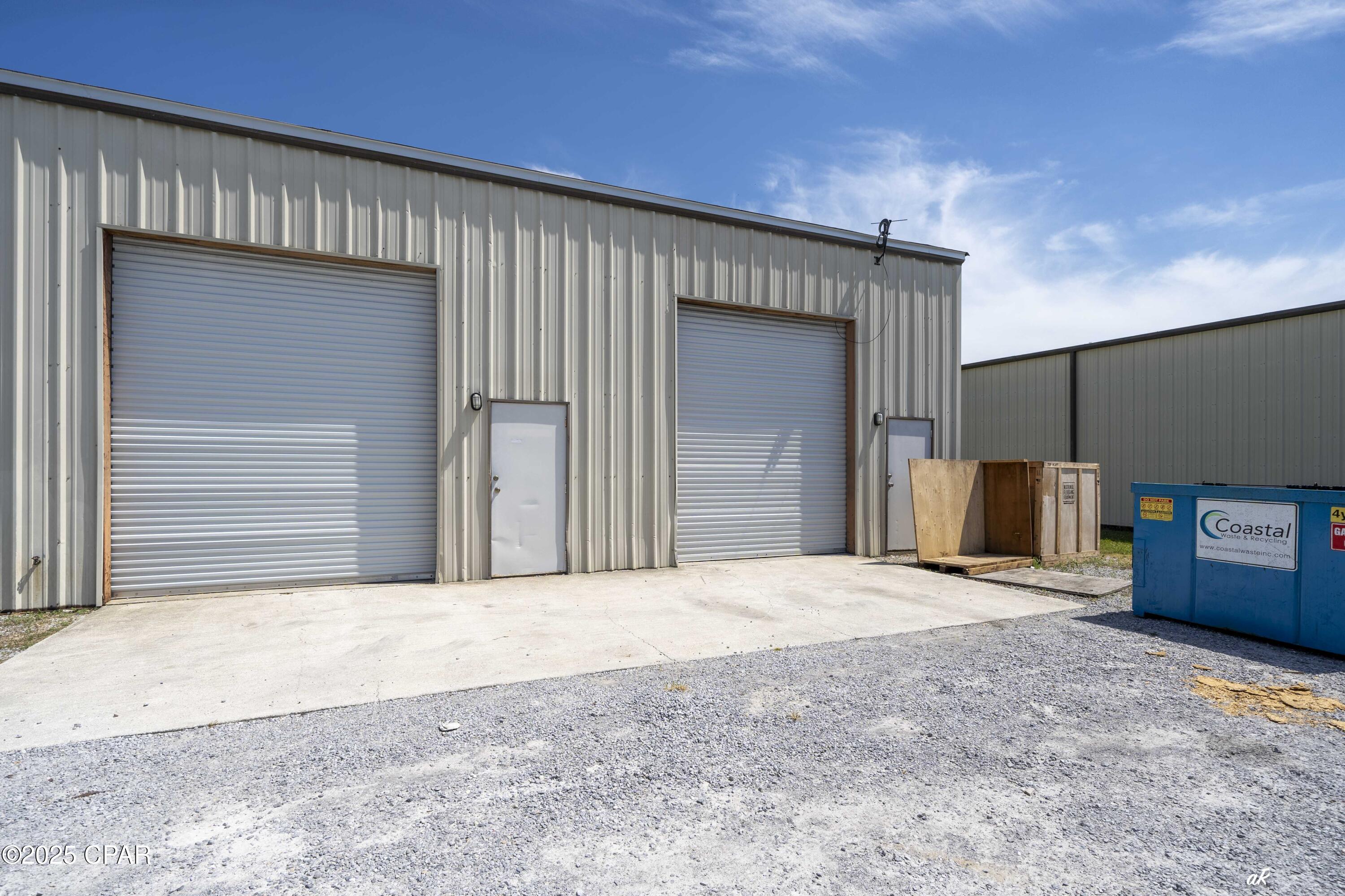 Image 20 For 512 Commerce Drive A