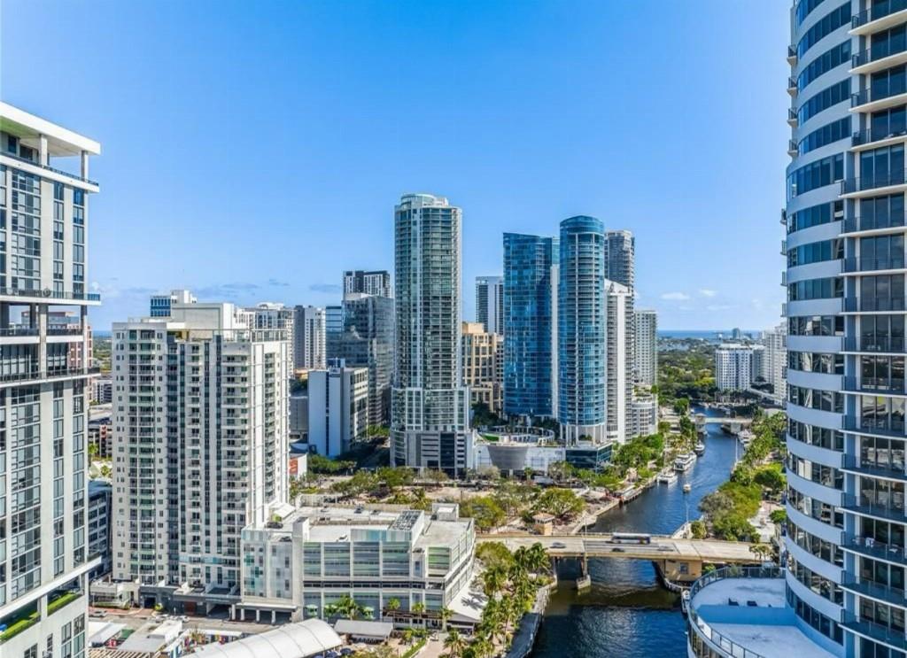 Condo for Sale in Fort Lauderdale, FL