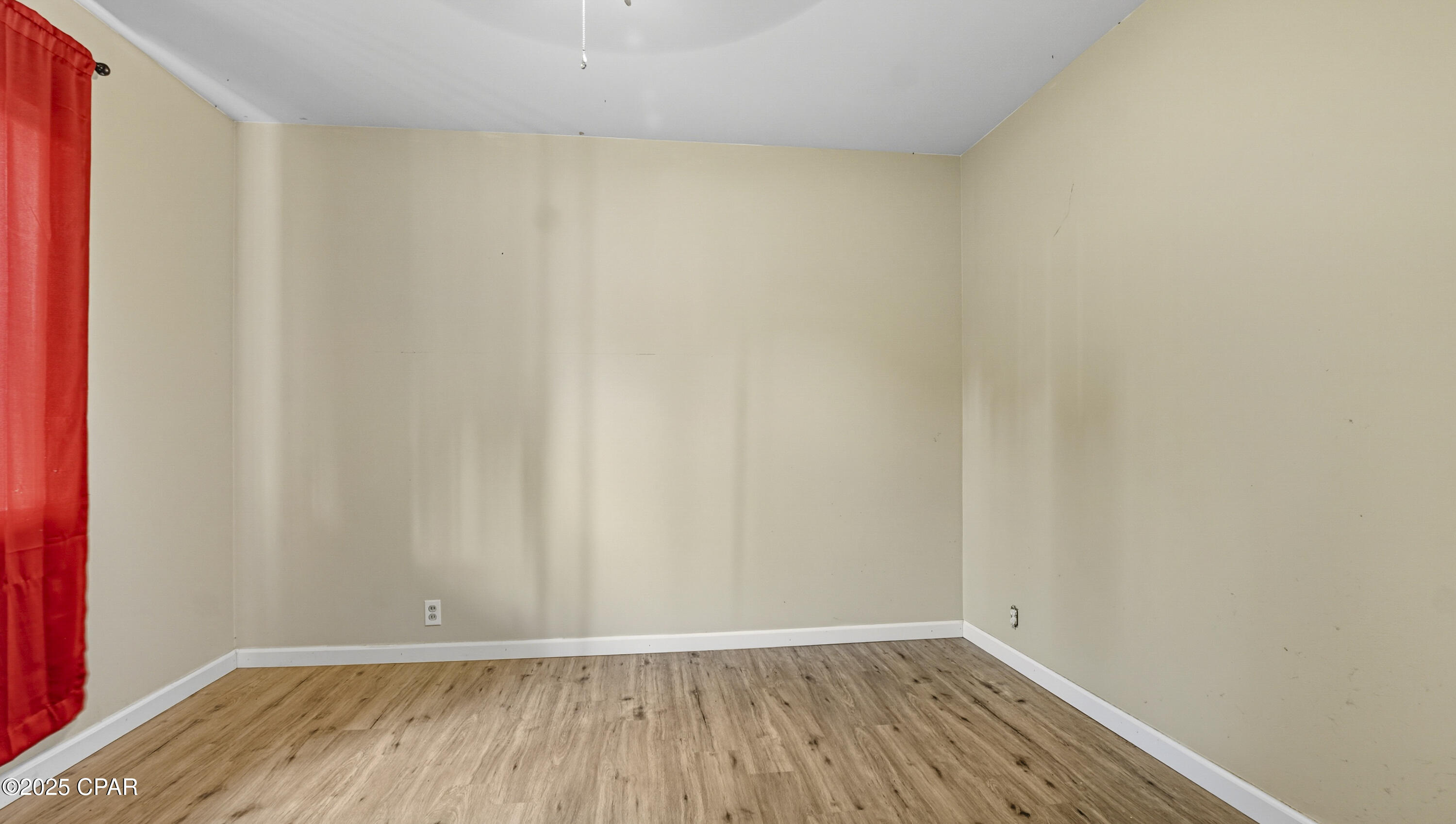 Image 14 For 1112 Earl Avenue