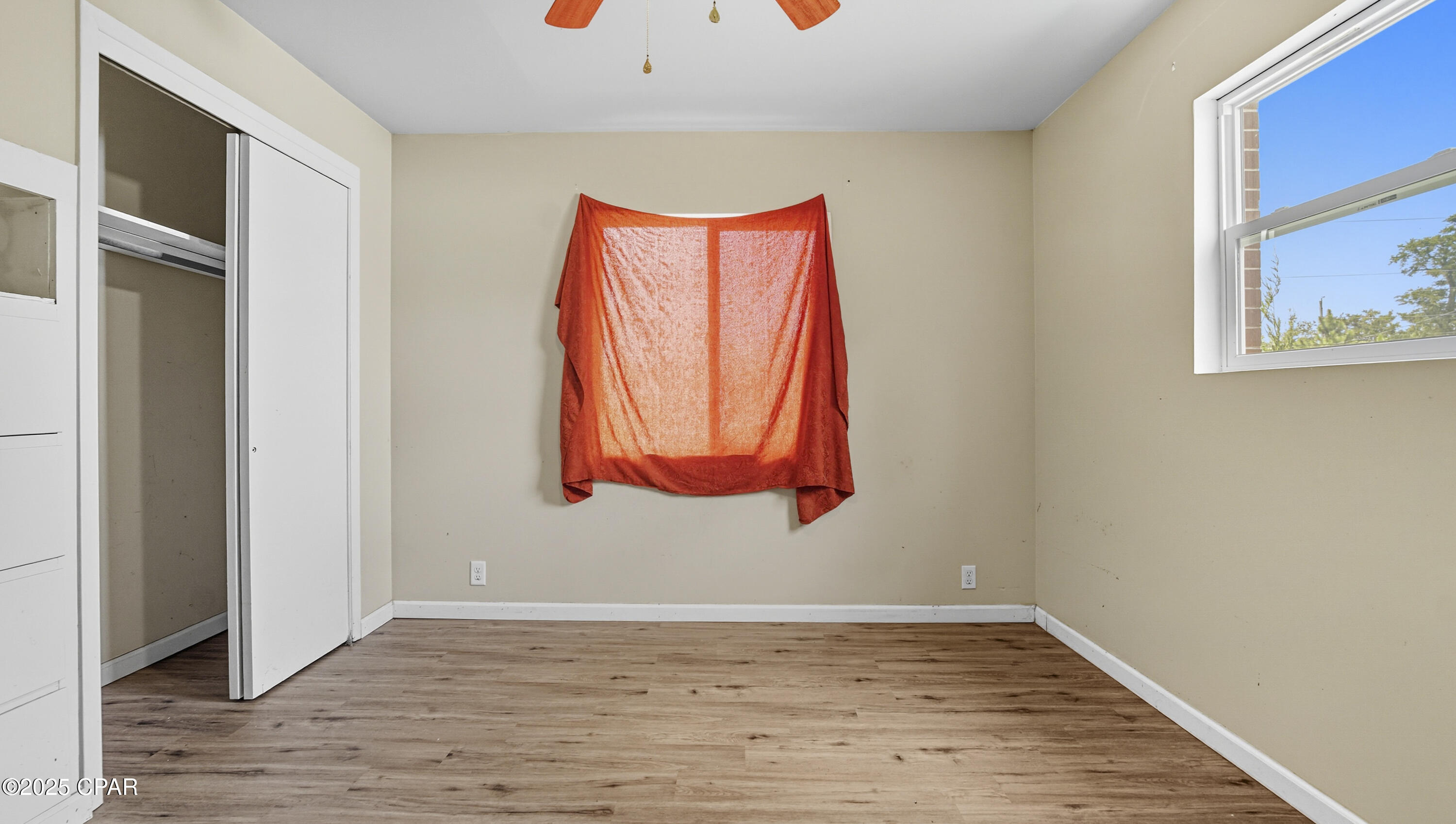 Image 18 For 1112 Earl Avenue