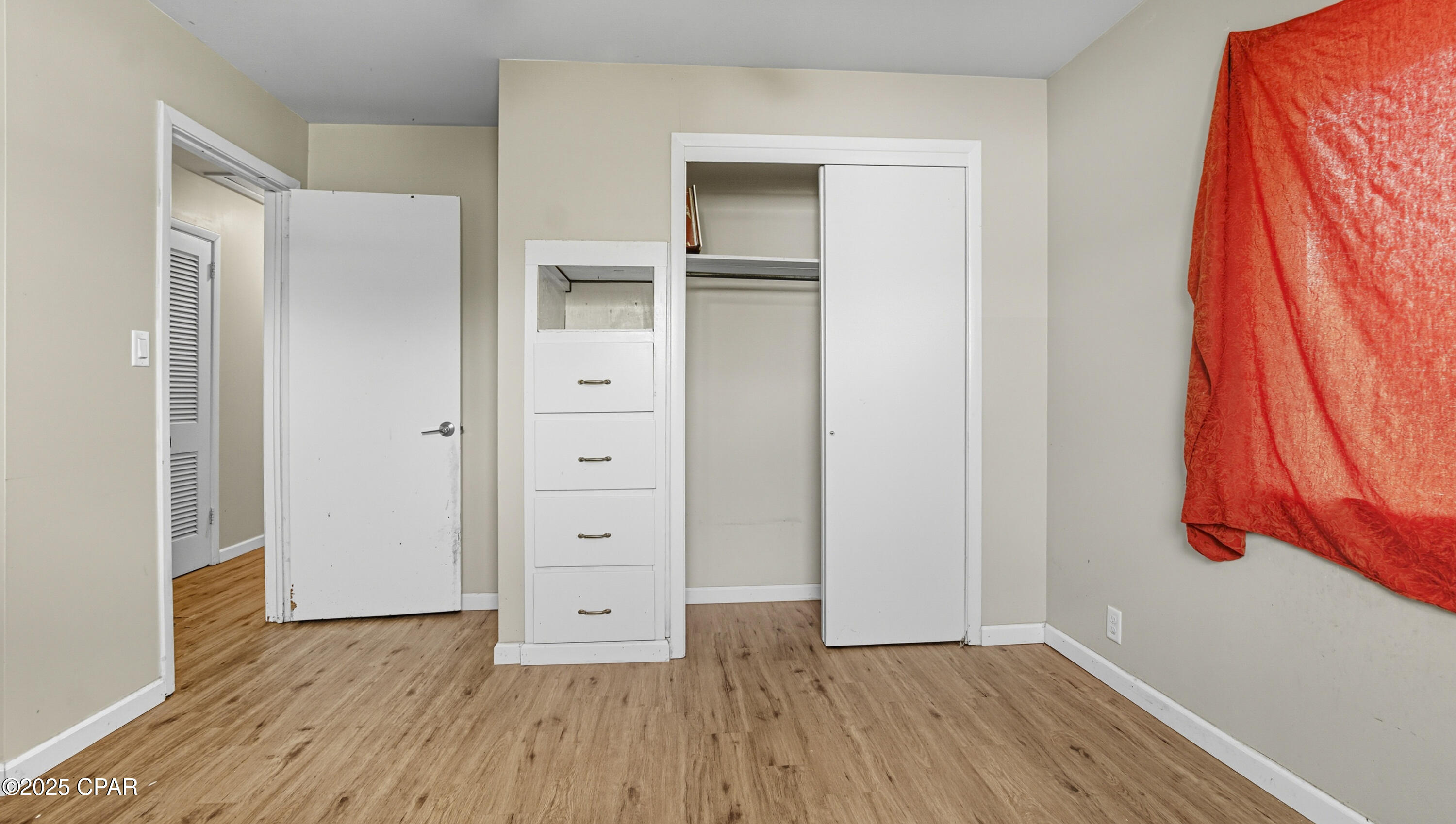 Image 19 For 1112 Earl Avenue