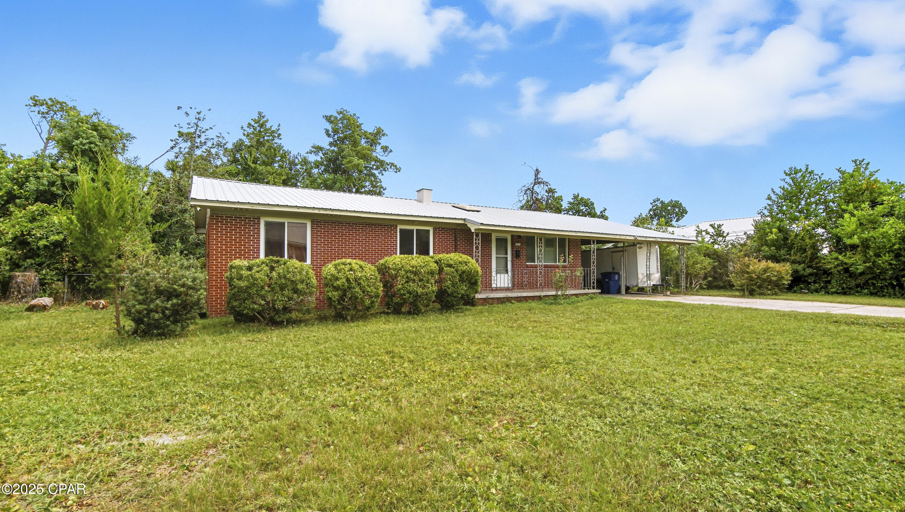 Image 3 For 1112 Earl Avenue