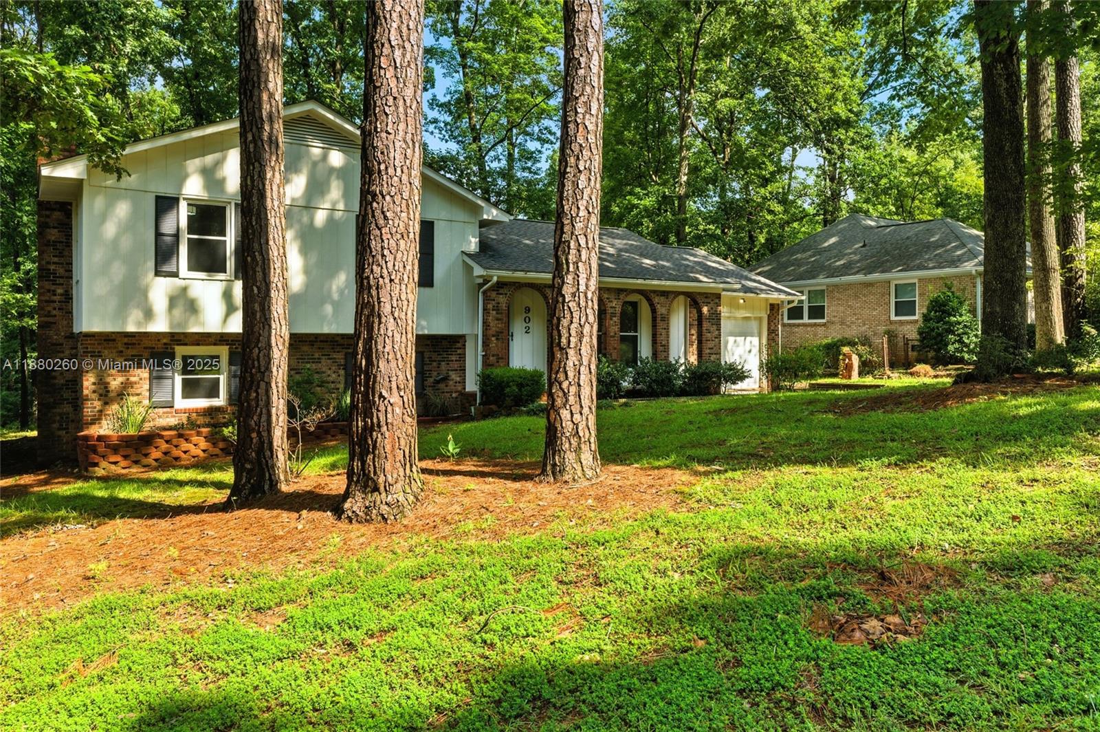 Homes for sale in ,, FL | 902 Vickie Dr, ,, FL 27511 | MLS# A11880260