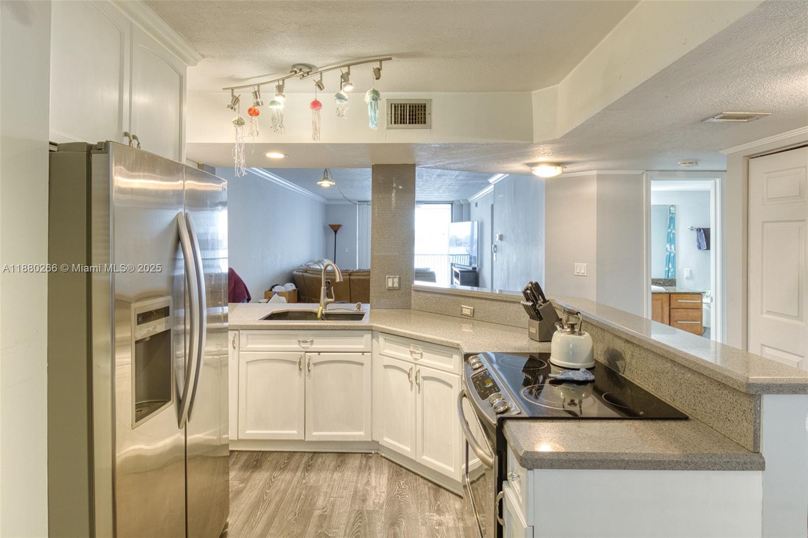 Lake Emerald Condominium