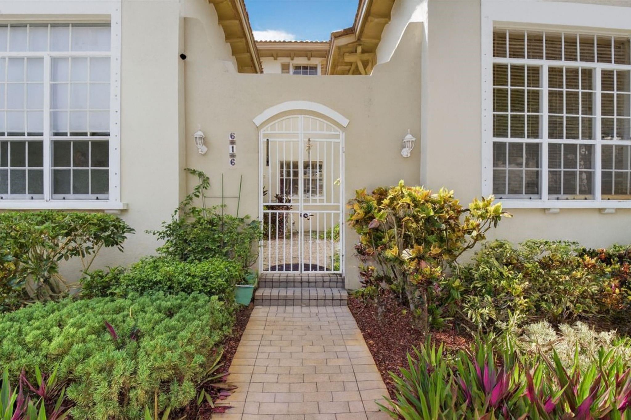 Homes for sale in Boynton Beach, FL | 616 Nw 25th Ave #616, Boynton Beach, FL 33426 | MLS# F10516380