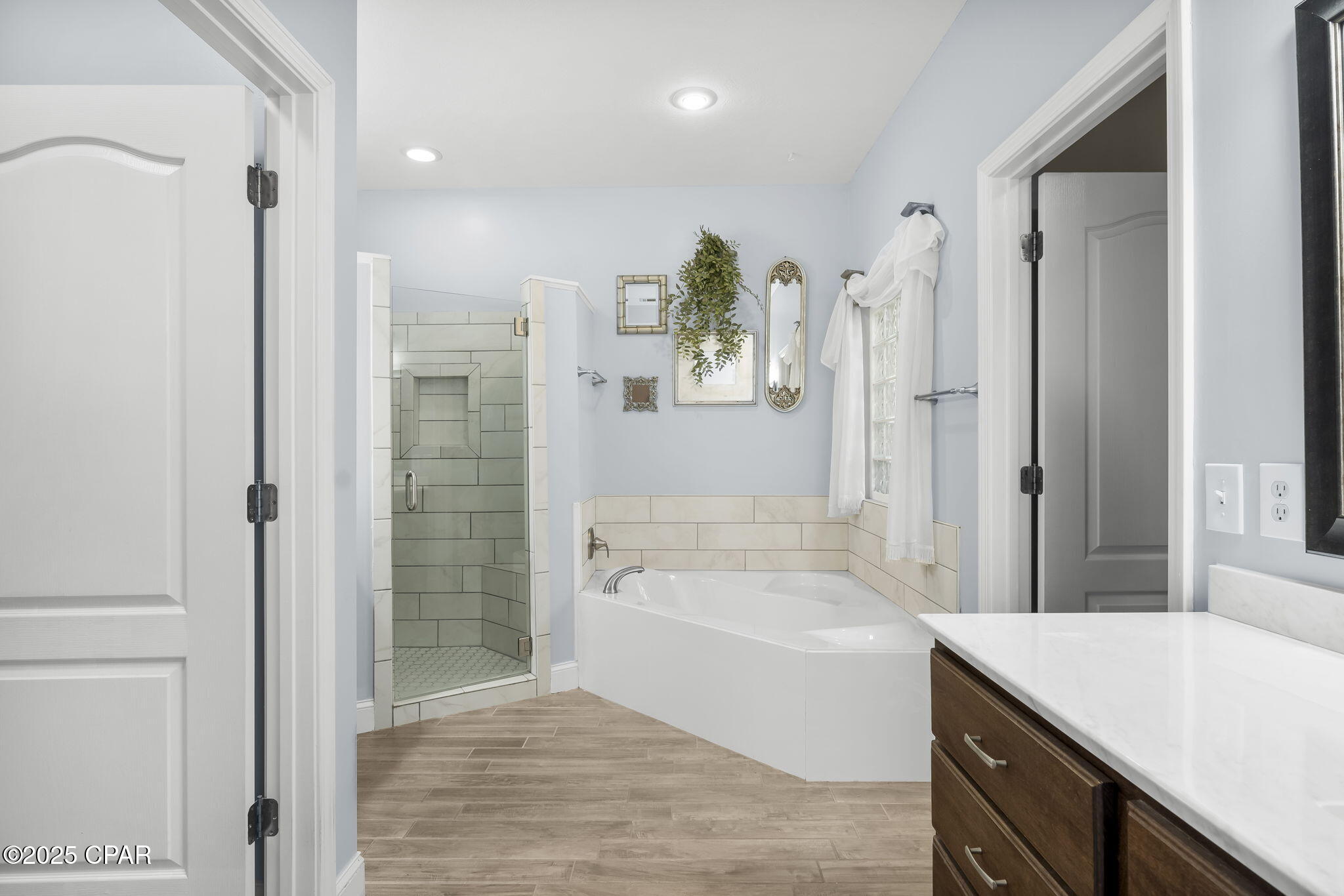 Image 23 For 3262 Country Club Drive