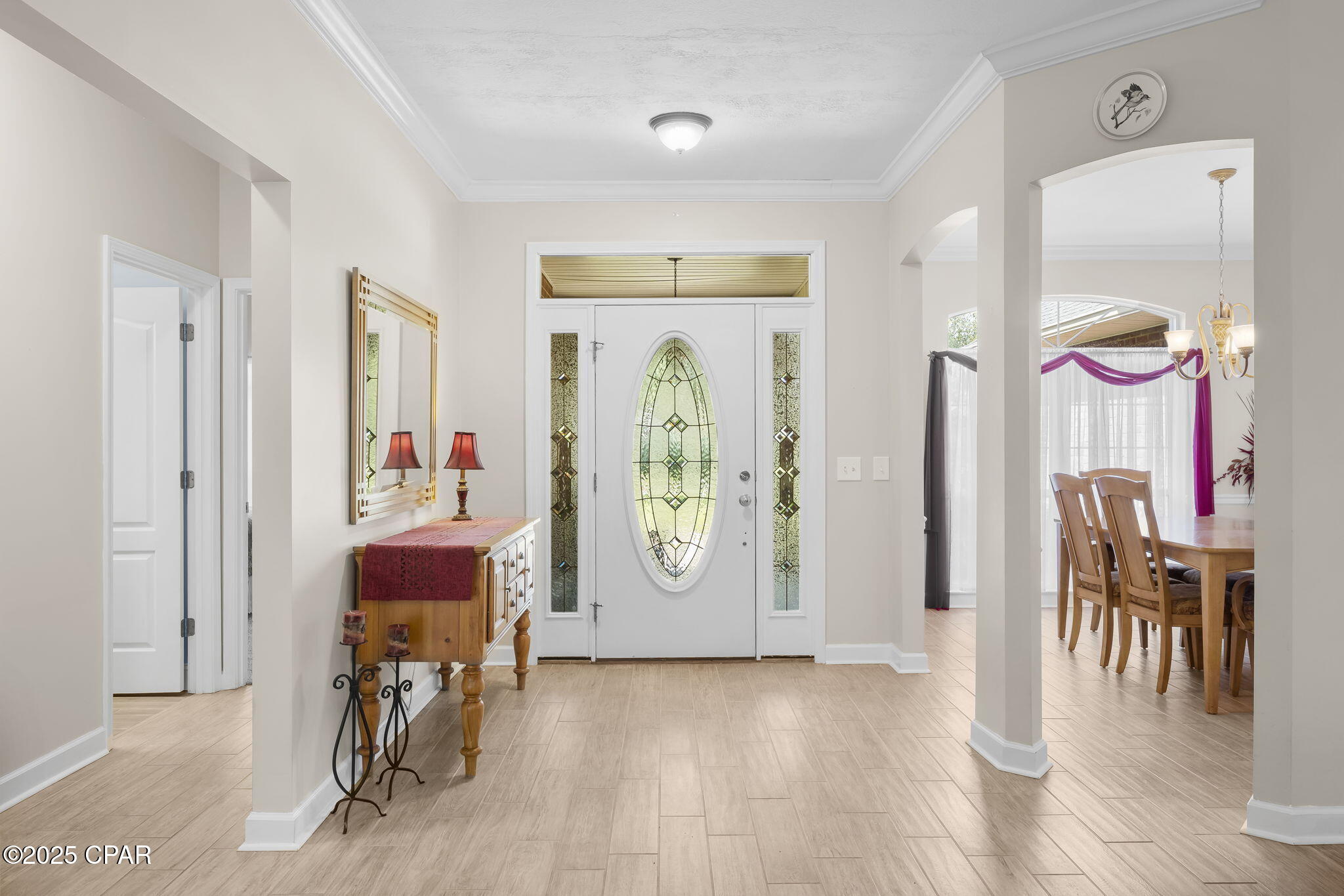 Listing photo id 5 for 3262 Country Club Drive