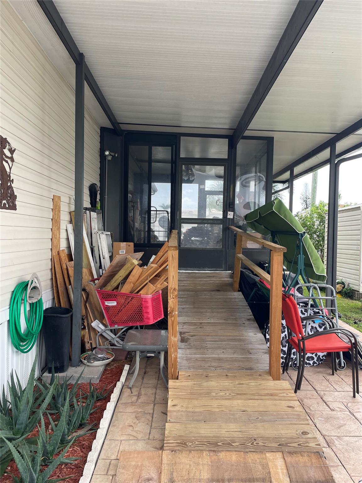 Homes for sale in Davie, FL | 8580 Sw 17Th St, Davie, FL 33324 | MLS# F10527149