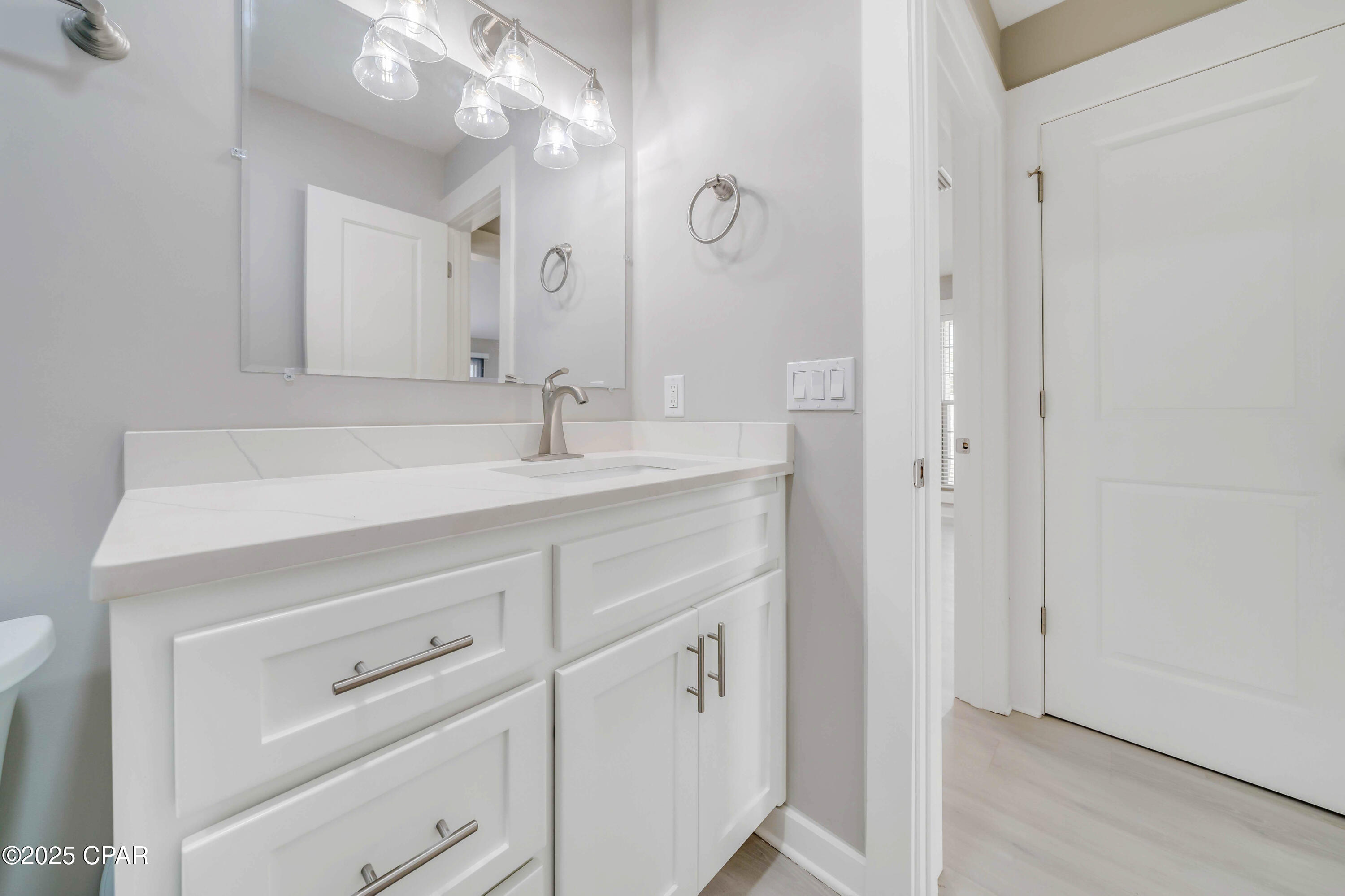 Image 14 For 17462 Front Beach Road 16c