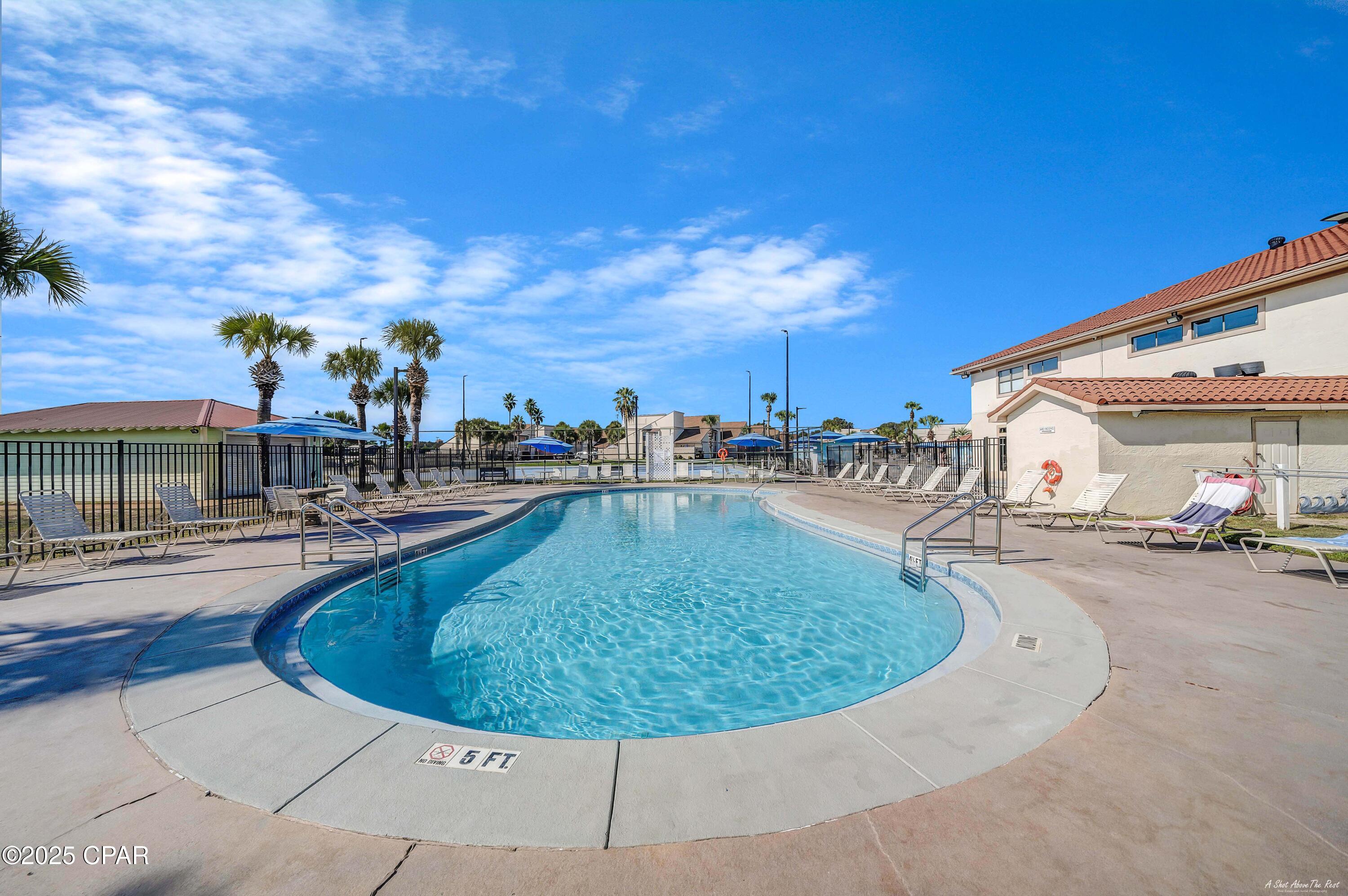 Image 32 For 17462 Front Beach Road 16c