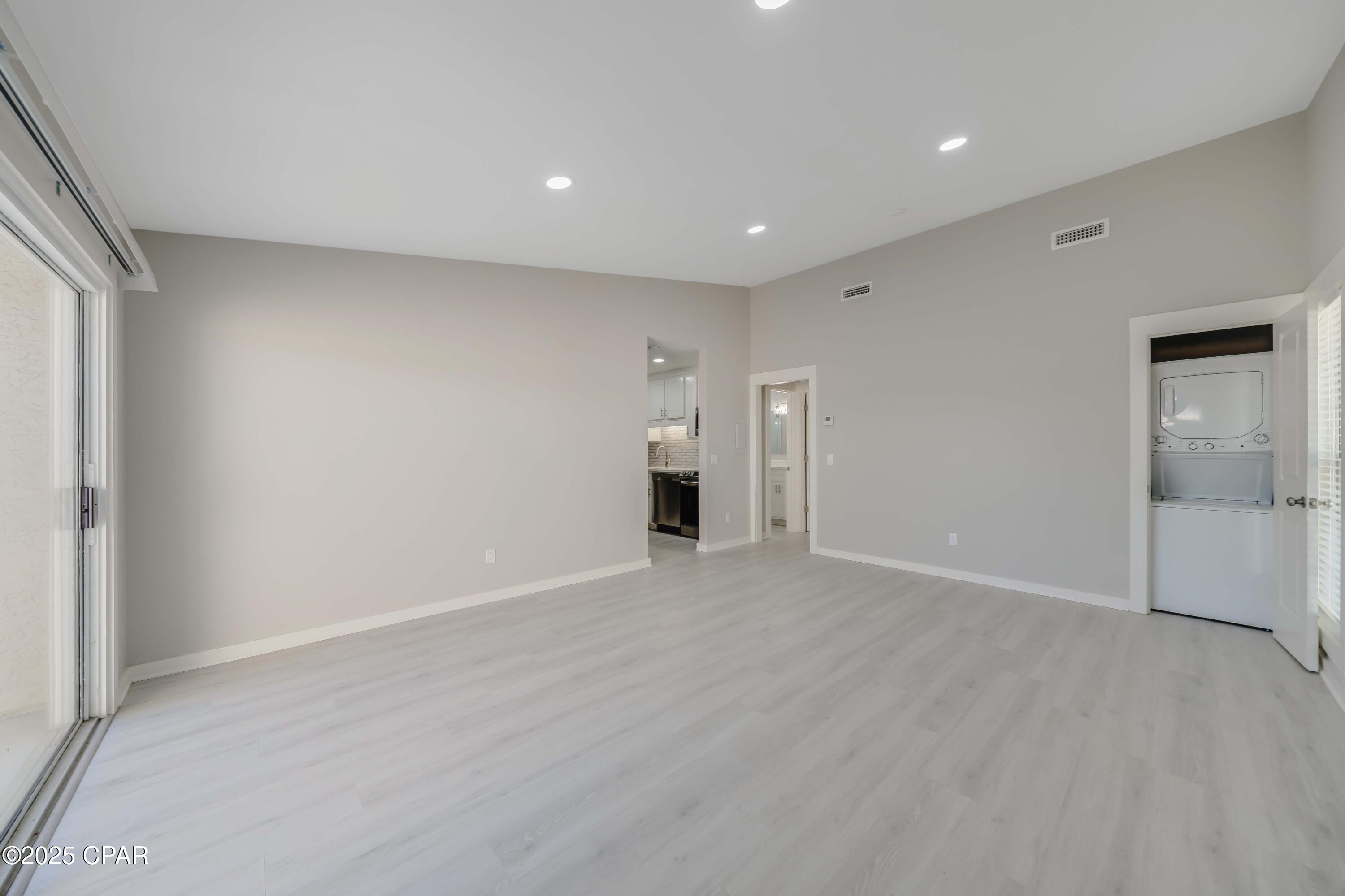 Image 6 For 17462 Front Beach Road 16c