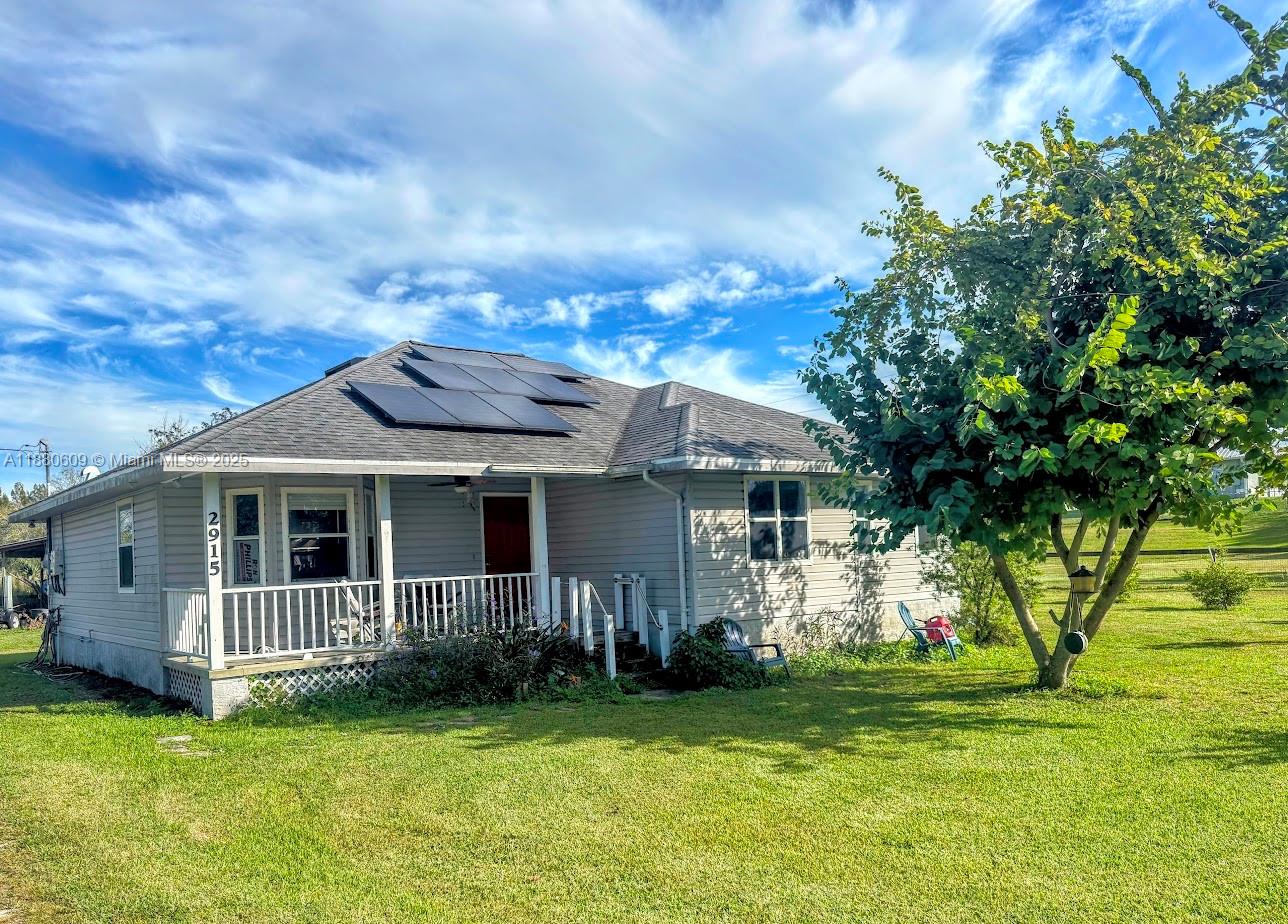 Homes for sale in Moore Haven, FL | 2915 Ortona Locks Rd, Moore Haven, FL 33471 | MLS# A11880609