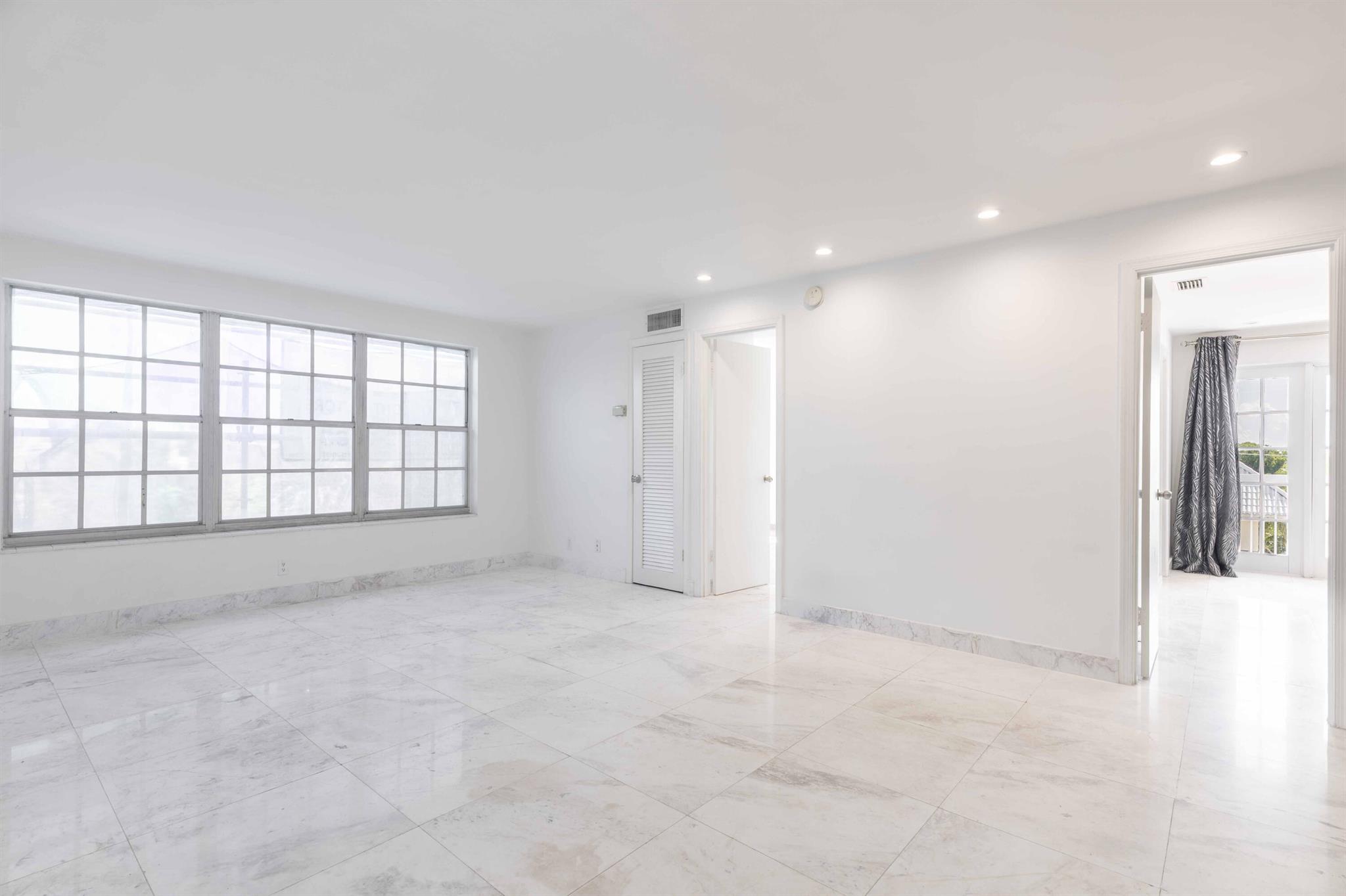 Homes for sale in Fort Lauderdale, FL | 2420 Se 17Th Street Street #401c, Fort Lauderdale, FL 33316 | MLS# R11124794