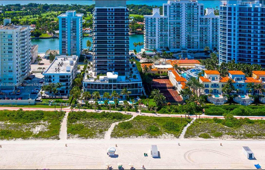 Condo for Sale in Miami Beach, FL