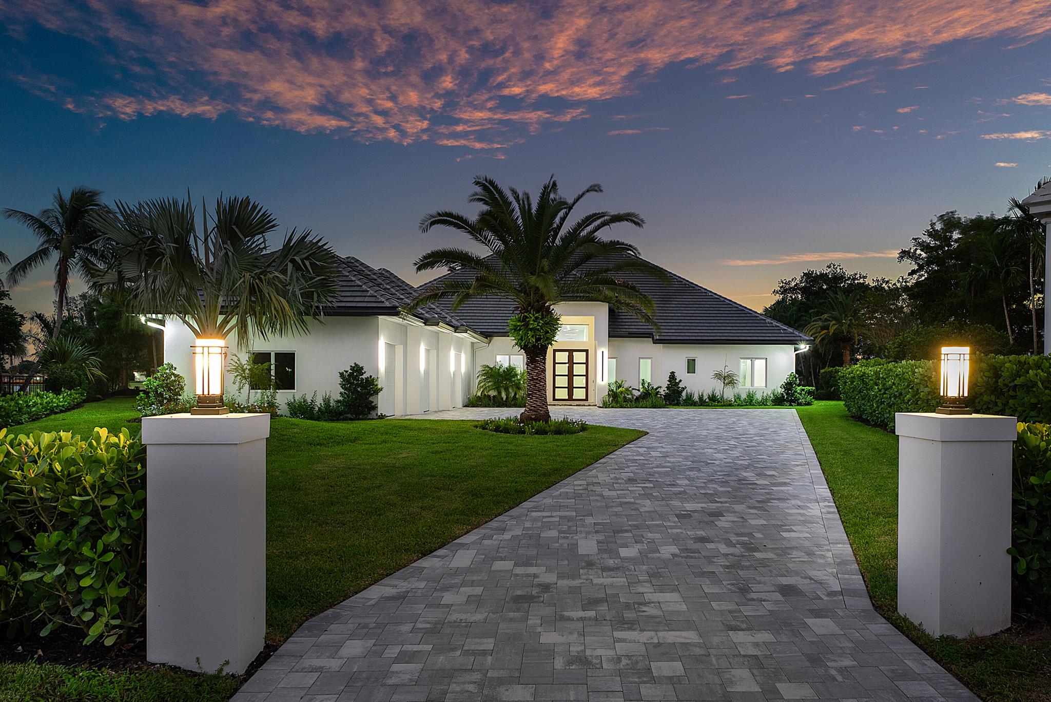 Homes for sale in Atlantis, FL | 100 Glenbrook Court, Atlantis, FL 33462 | MLS# R11124887