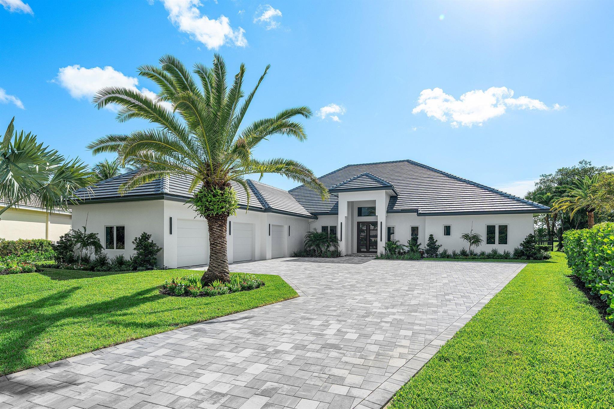 Homes for sale in Atlantis, FL | 100 Glenbrook Court, Atlantis, FL 33462 | MLS# R11124887