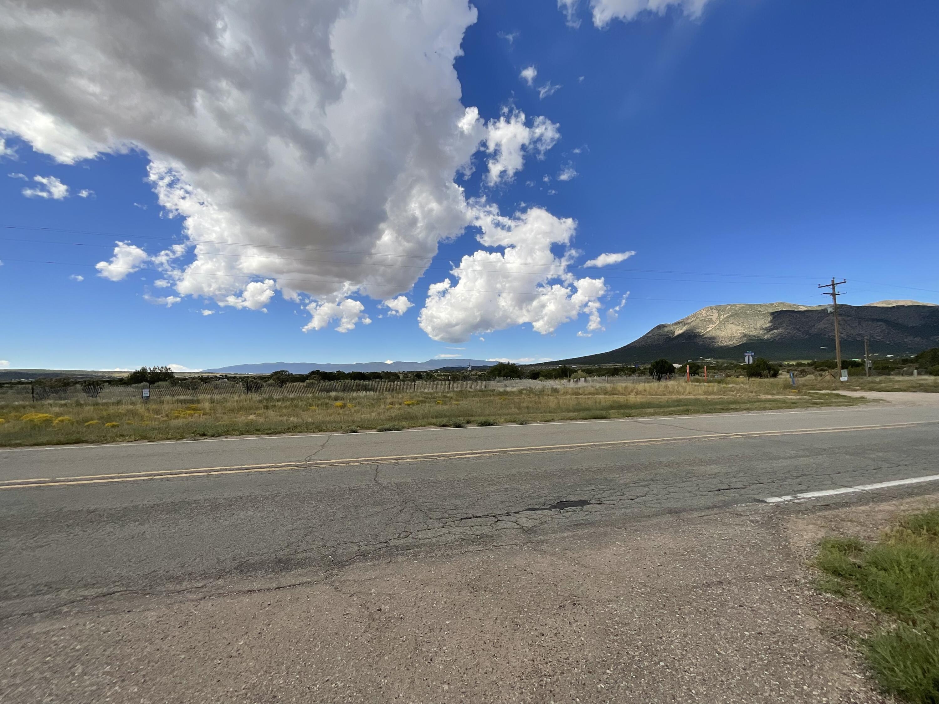 Homes for sale in Edgewood, NM | 288 Entranosa Rd, Edgewood, NM 87015 | MLS# 1091547