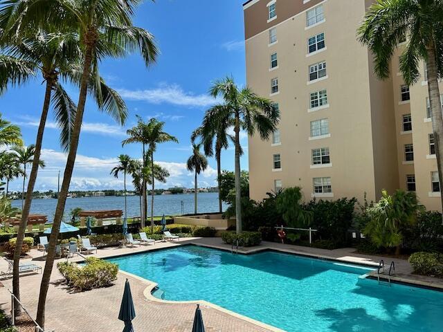 Flagler Pointe Condo