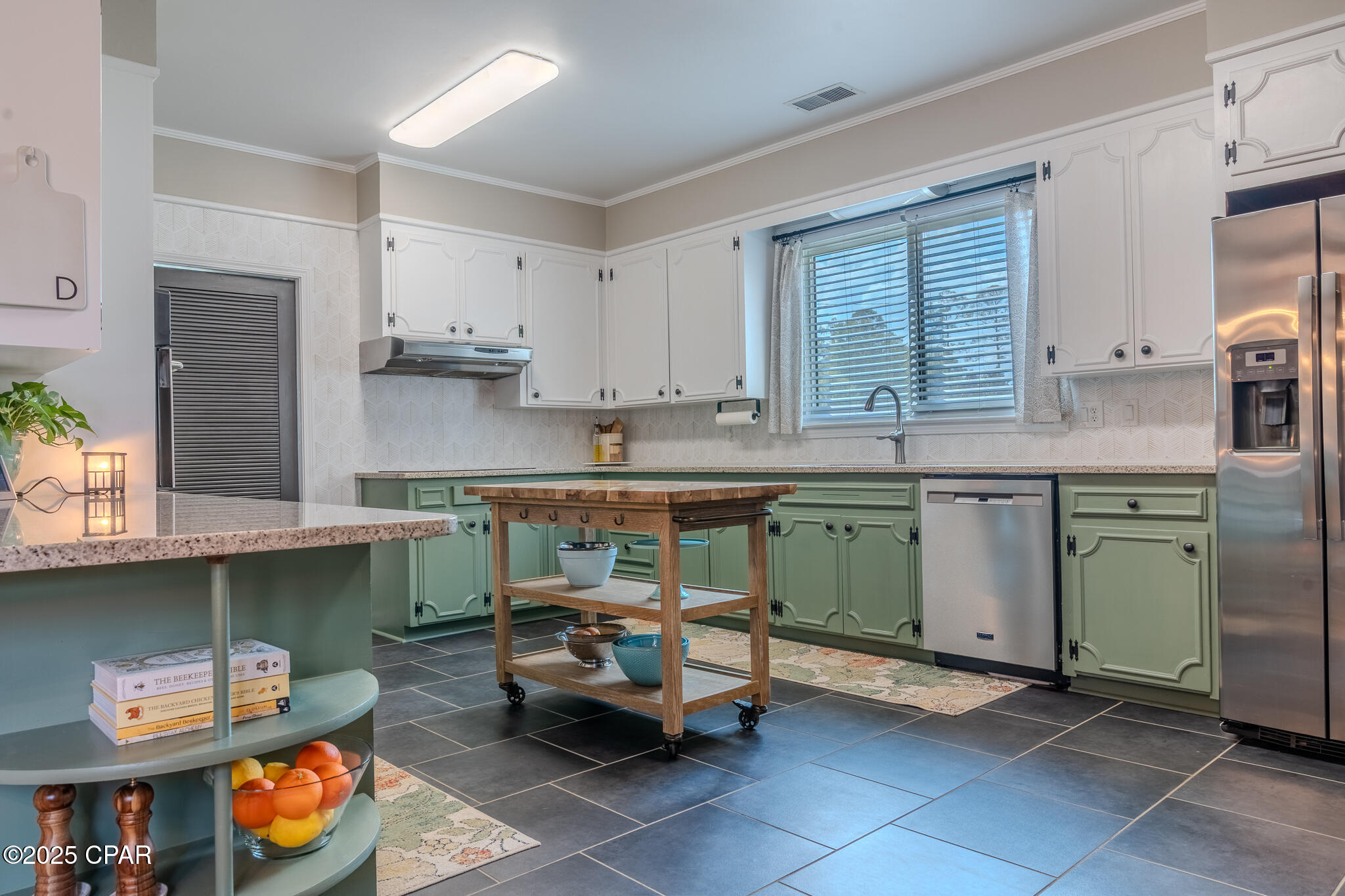 Image 19 For 1154 10th Avenue