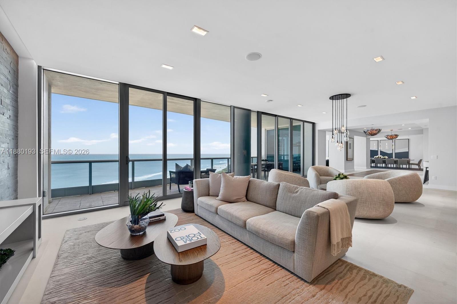 5959 Collins Ave #1804 / 180