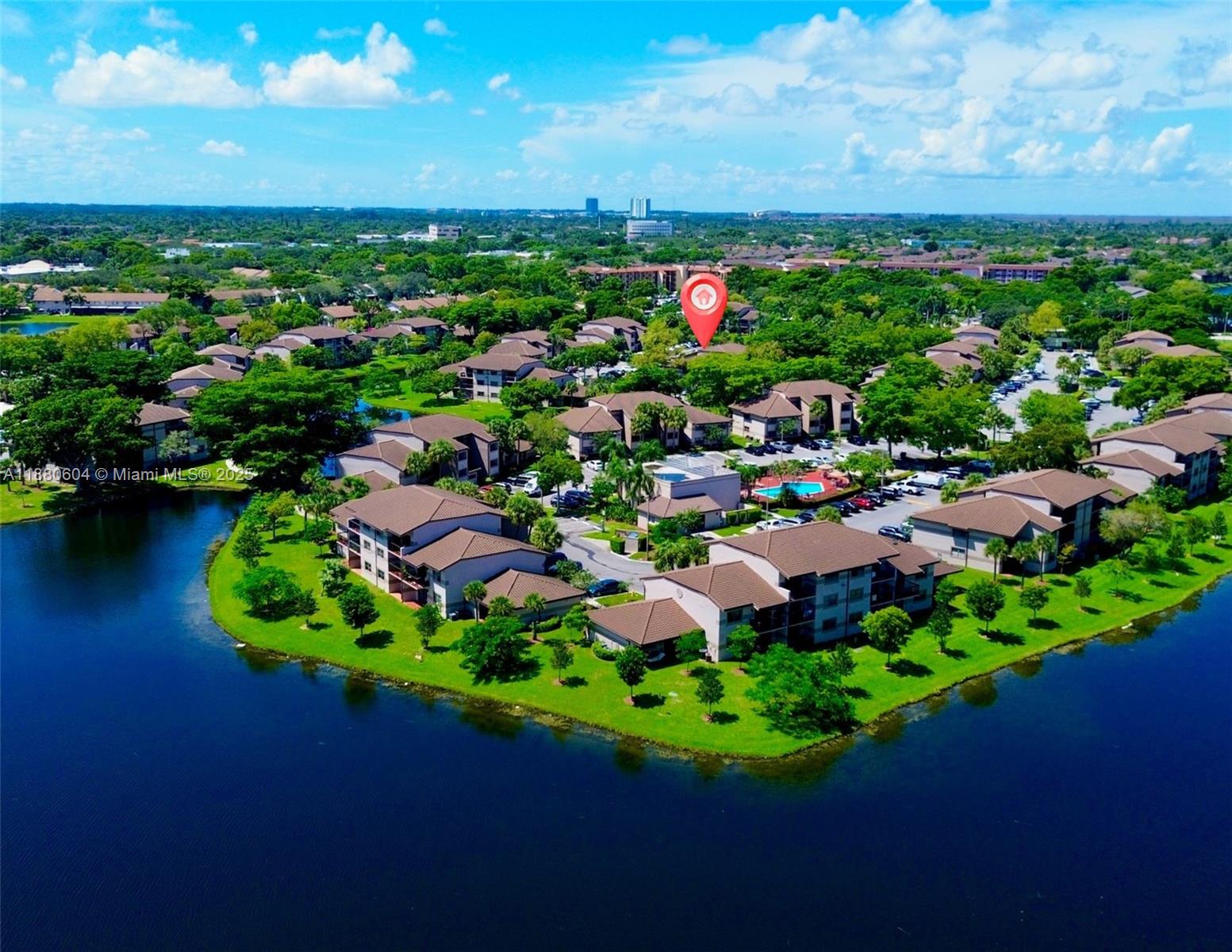 Villas De Venezia Condo