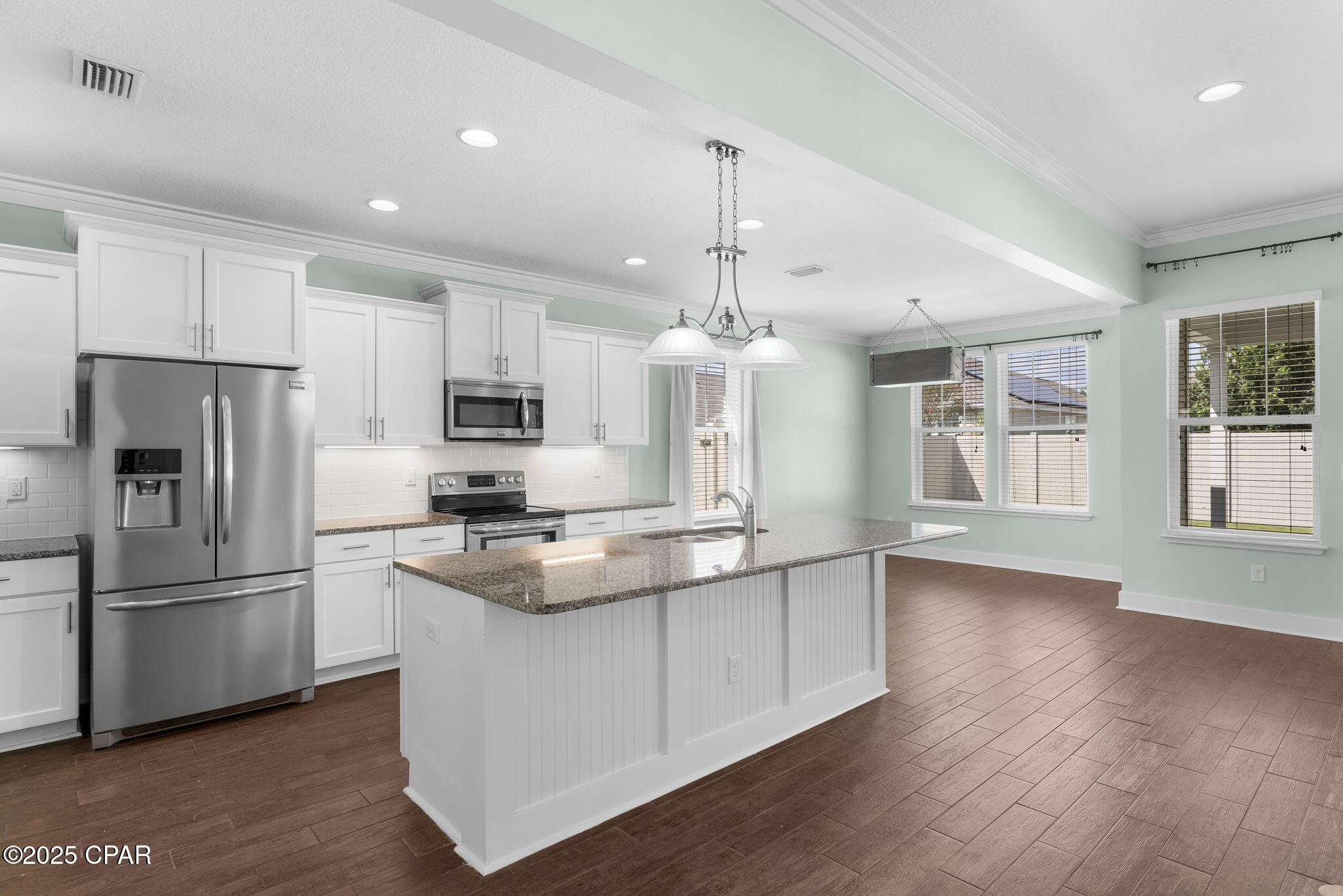 Image 11 For 220 Laurel Oak Lane