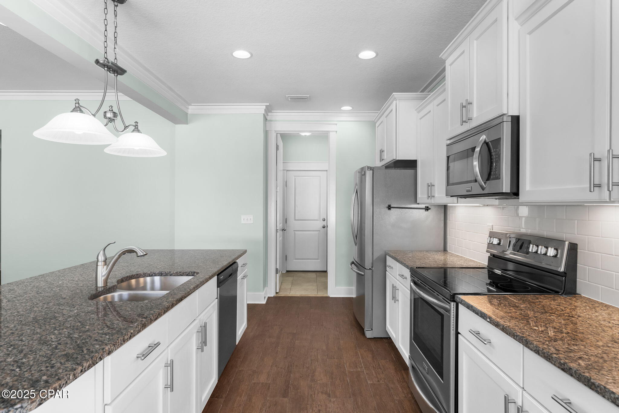 Image 14 For 220 Laurel Oak Lane