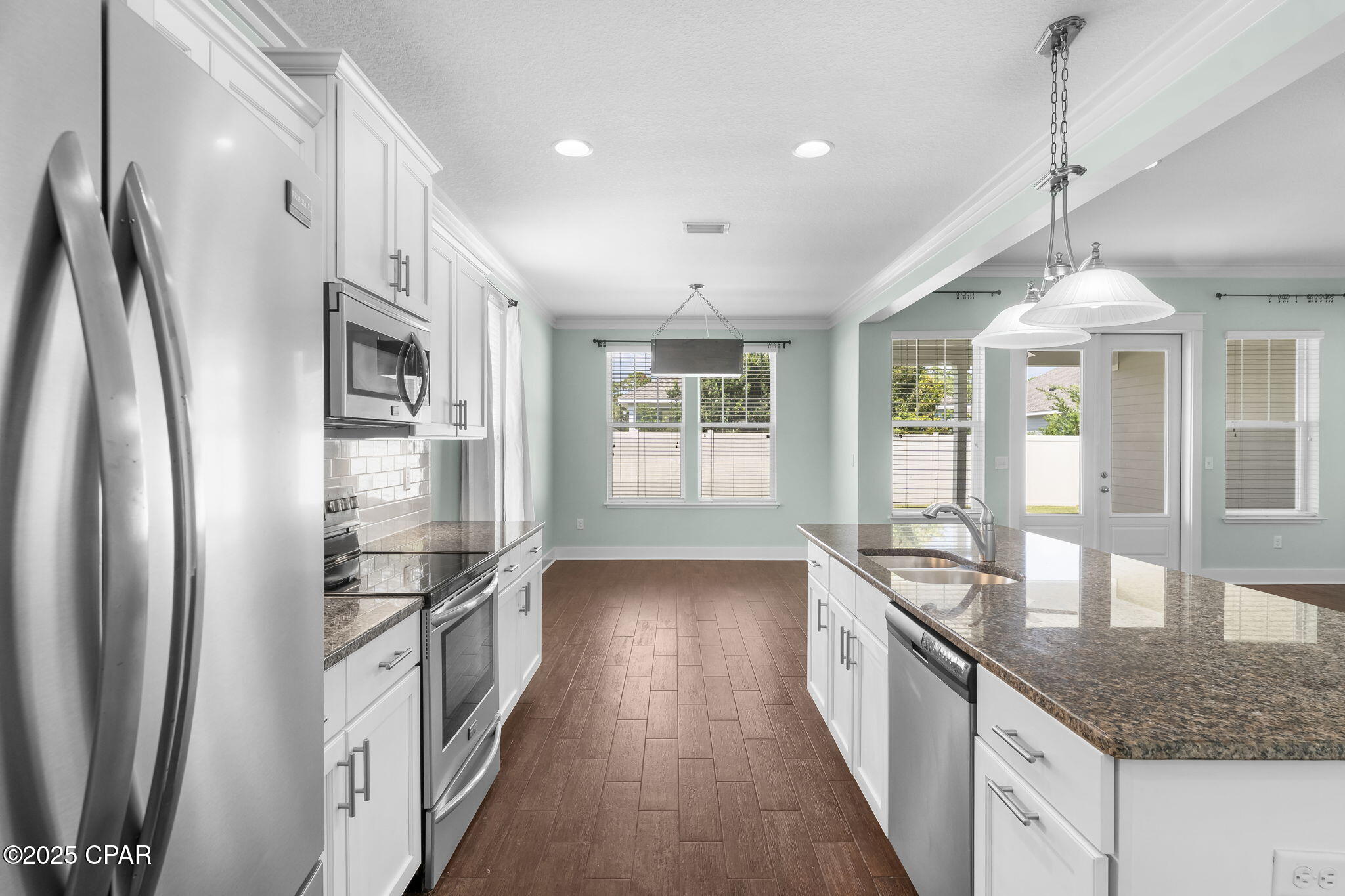 Image 15 For 220 Laurel Oak Lane