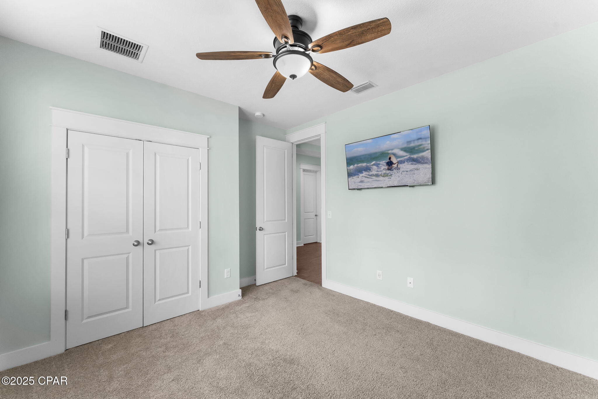Image 20 For 220 Laurel Oak Lane
