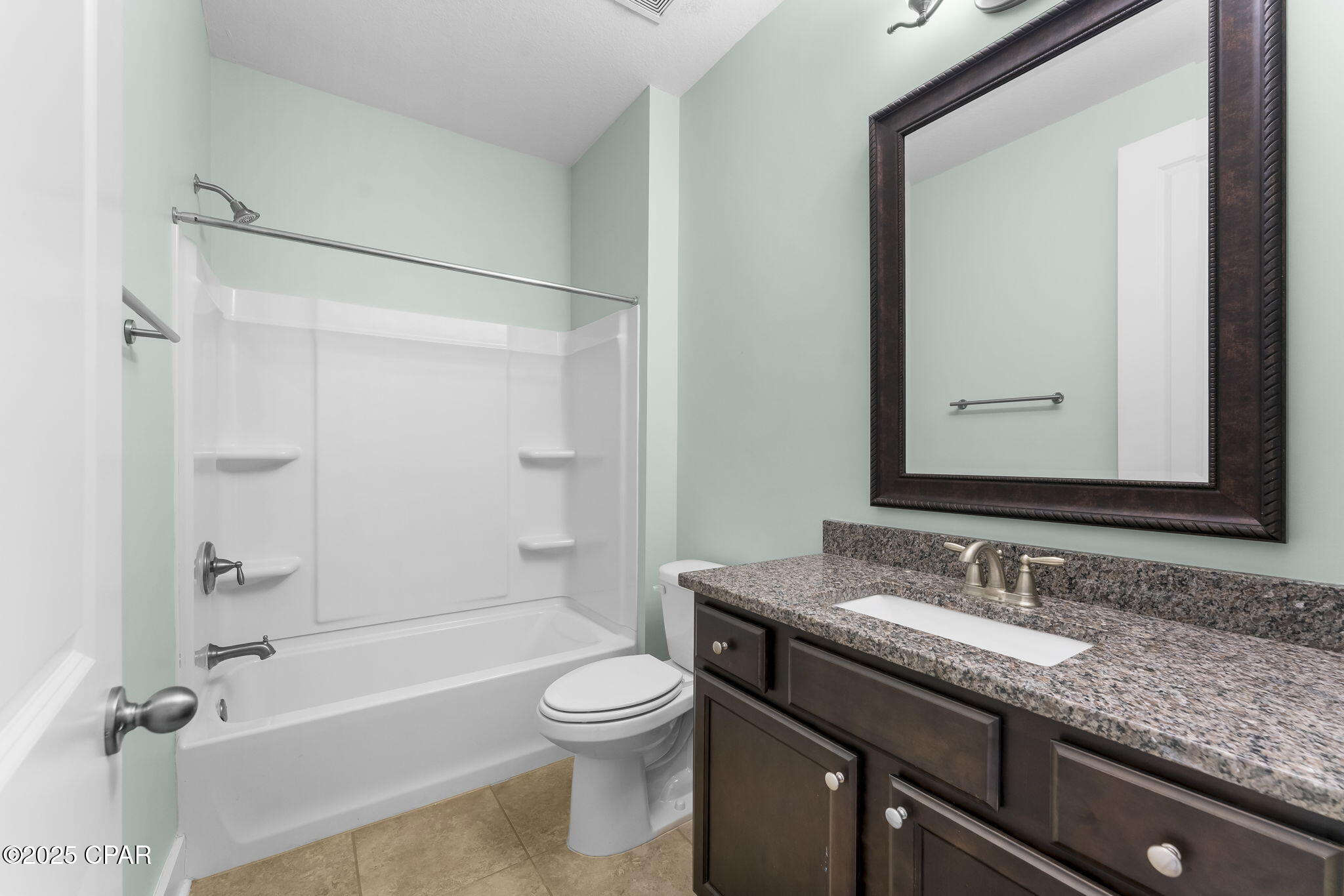 Image 21 For 220 Laurel Oak Lane