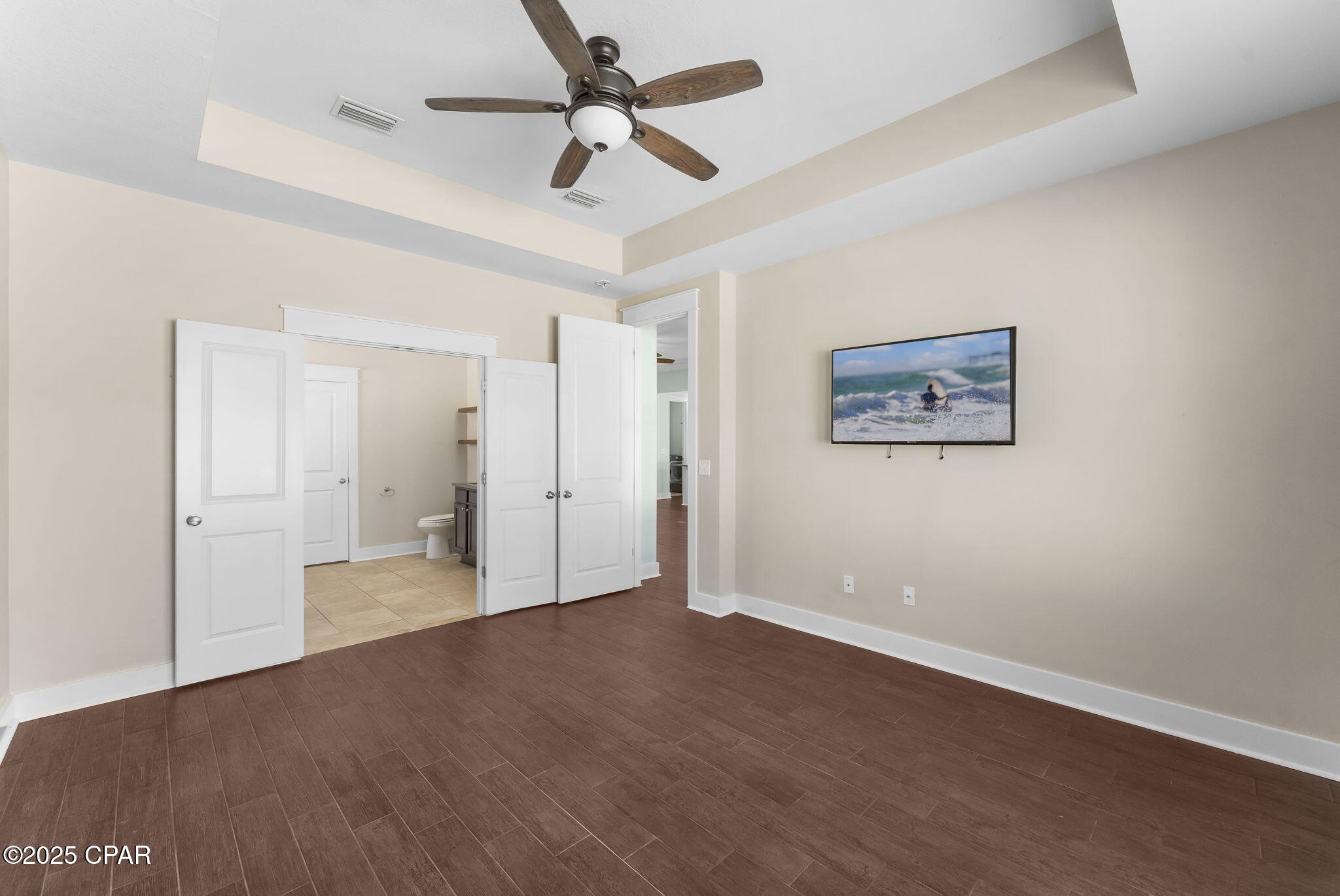 Image 26 For 220 Laurel Oak Lane