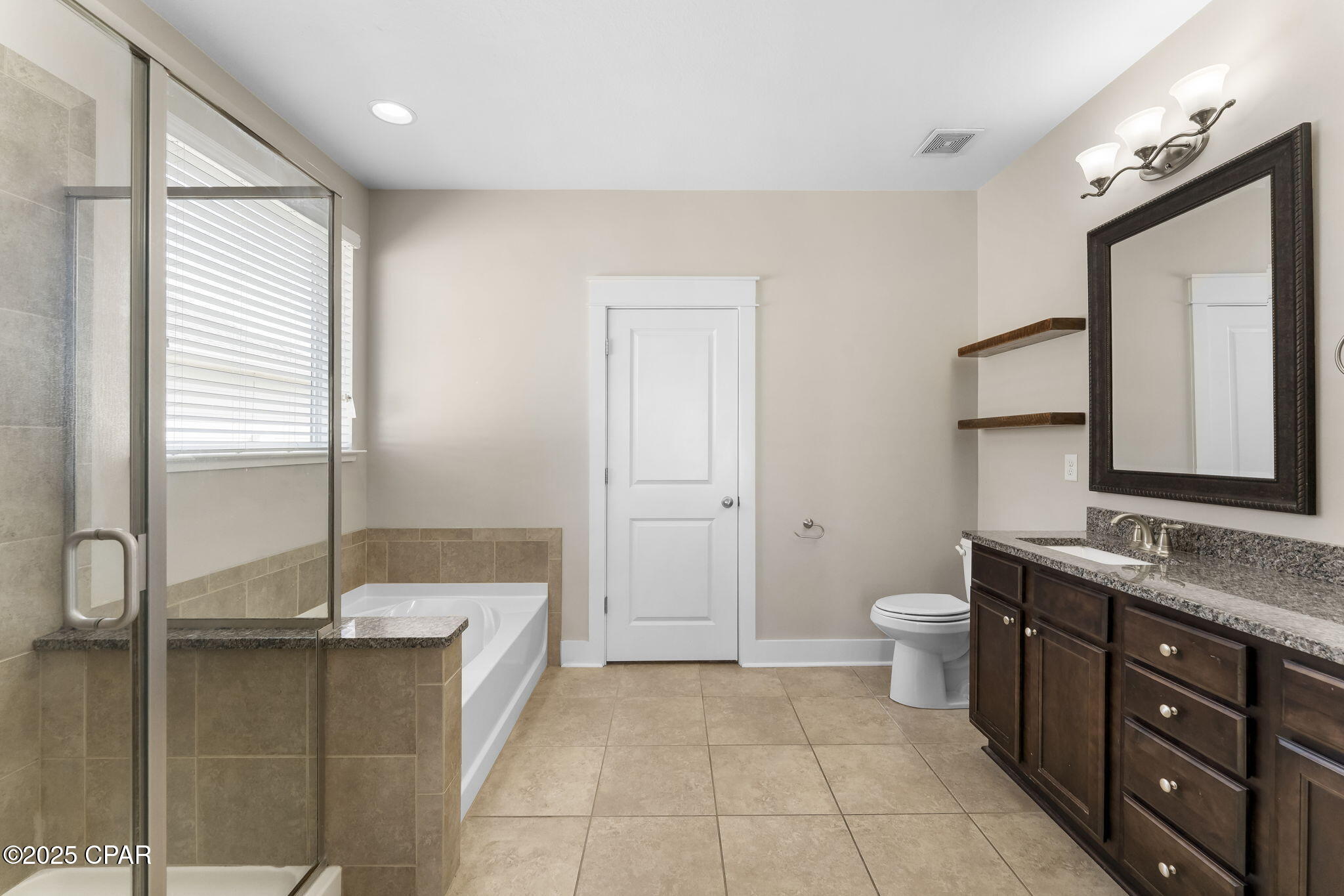 Image 27 For 220 Laurel Oak Lane