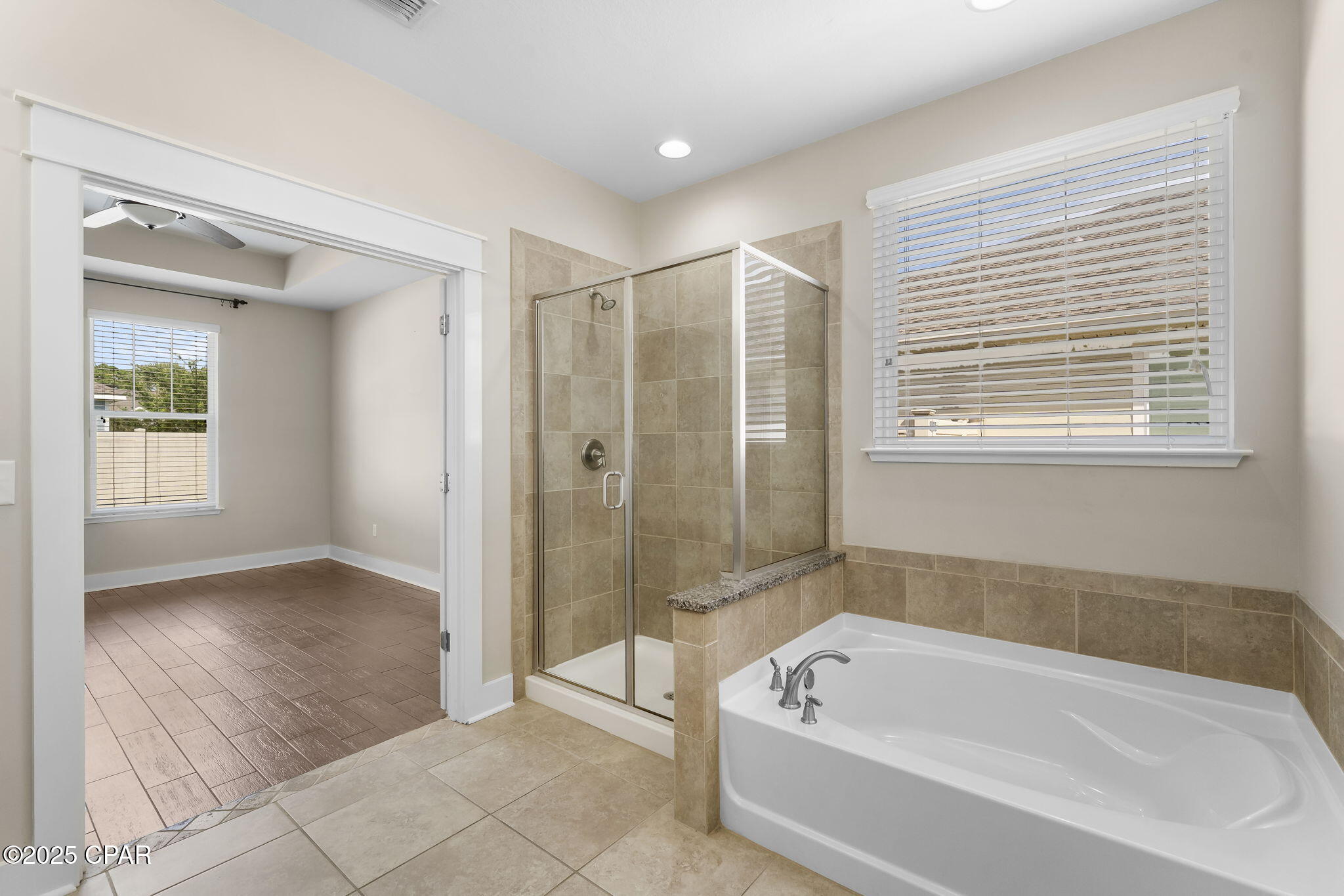 Image 29 For 220 Laurel Oak Lane