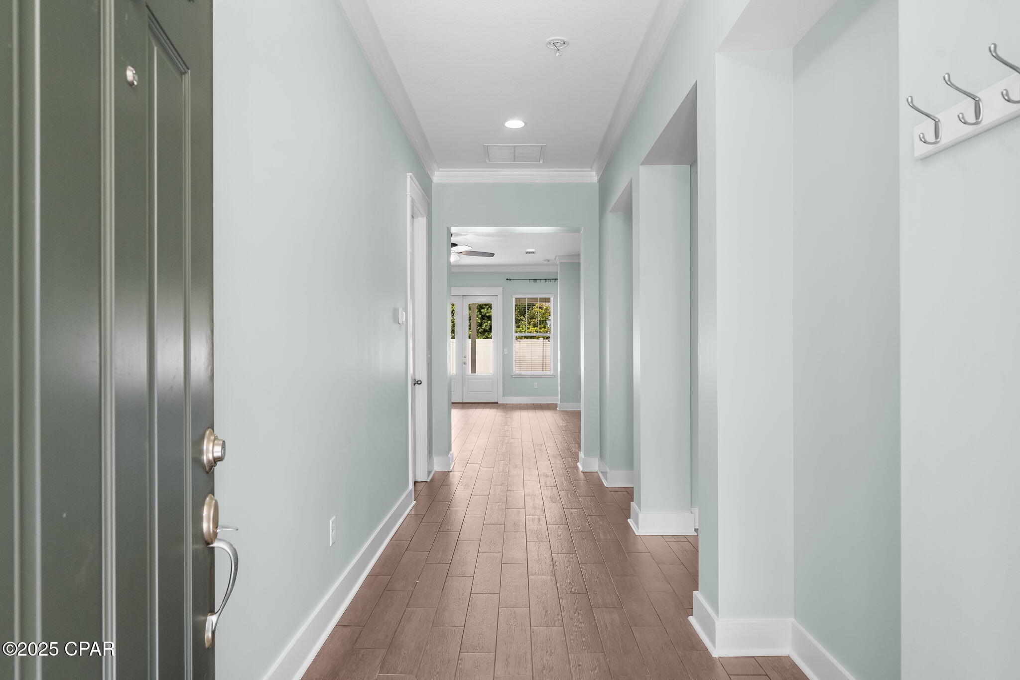 Image 4 For 220 Laurel Oak Lane