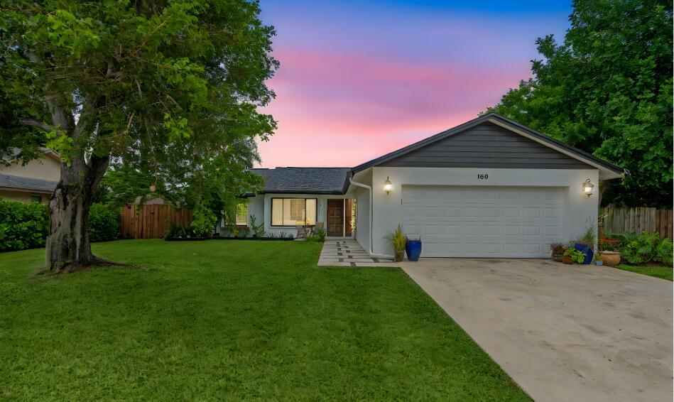 160 Parkwood Drive Royal Palm Beach FL 33411 | R11125020