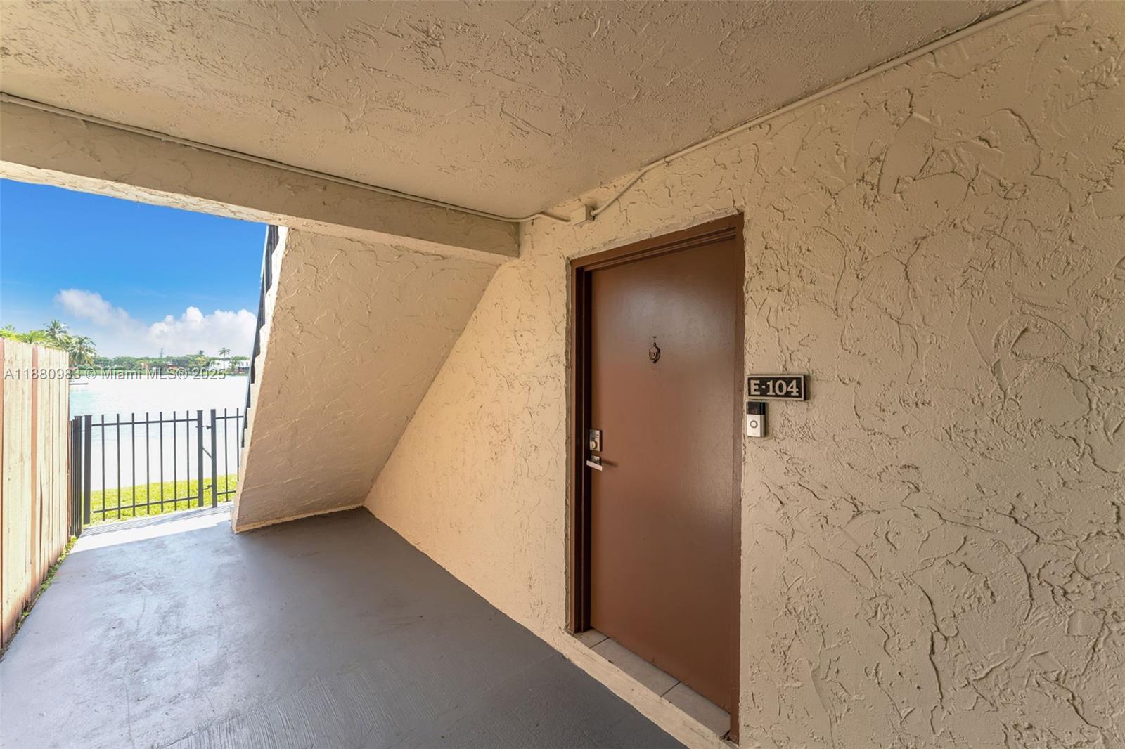 Captiva Lakes Villas Cond